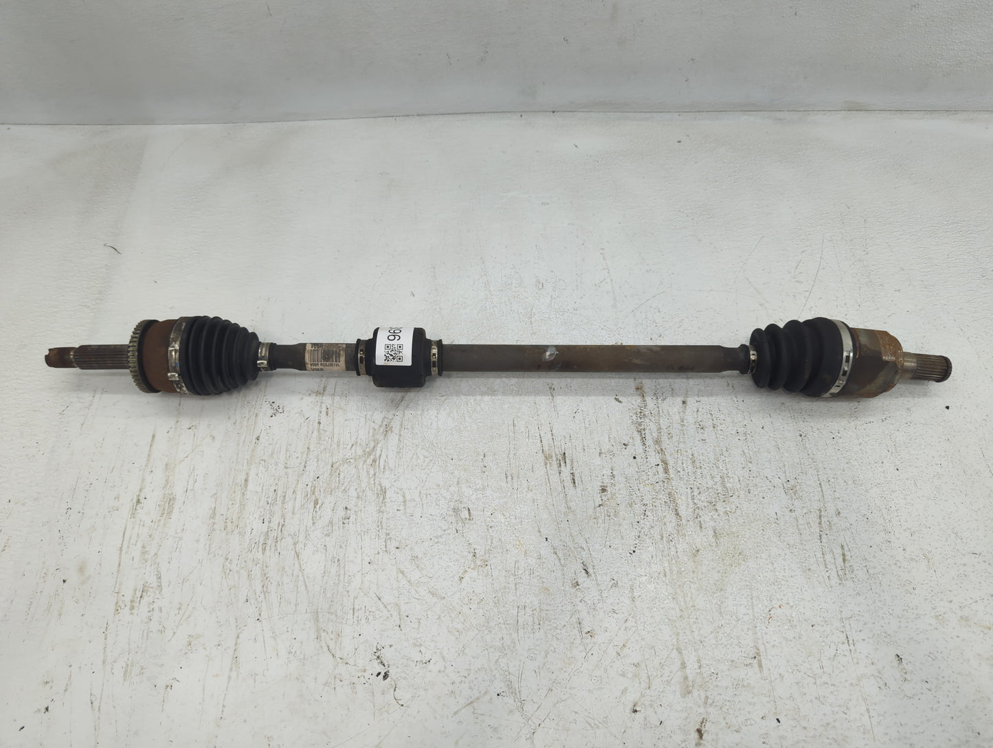 2012-2017 Hyundai Accent Axle Shaft Front Passenger Cv C/v - Oemusedautoparts1.com
