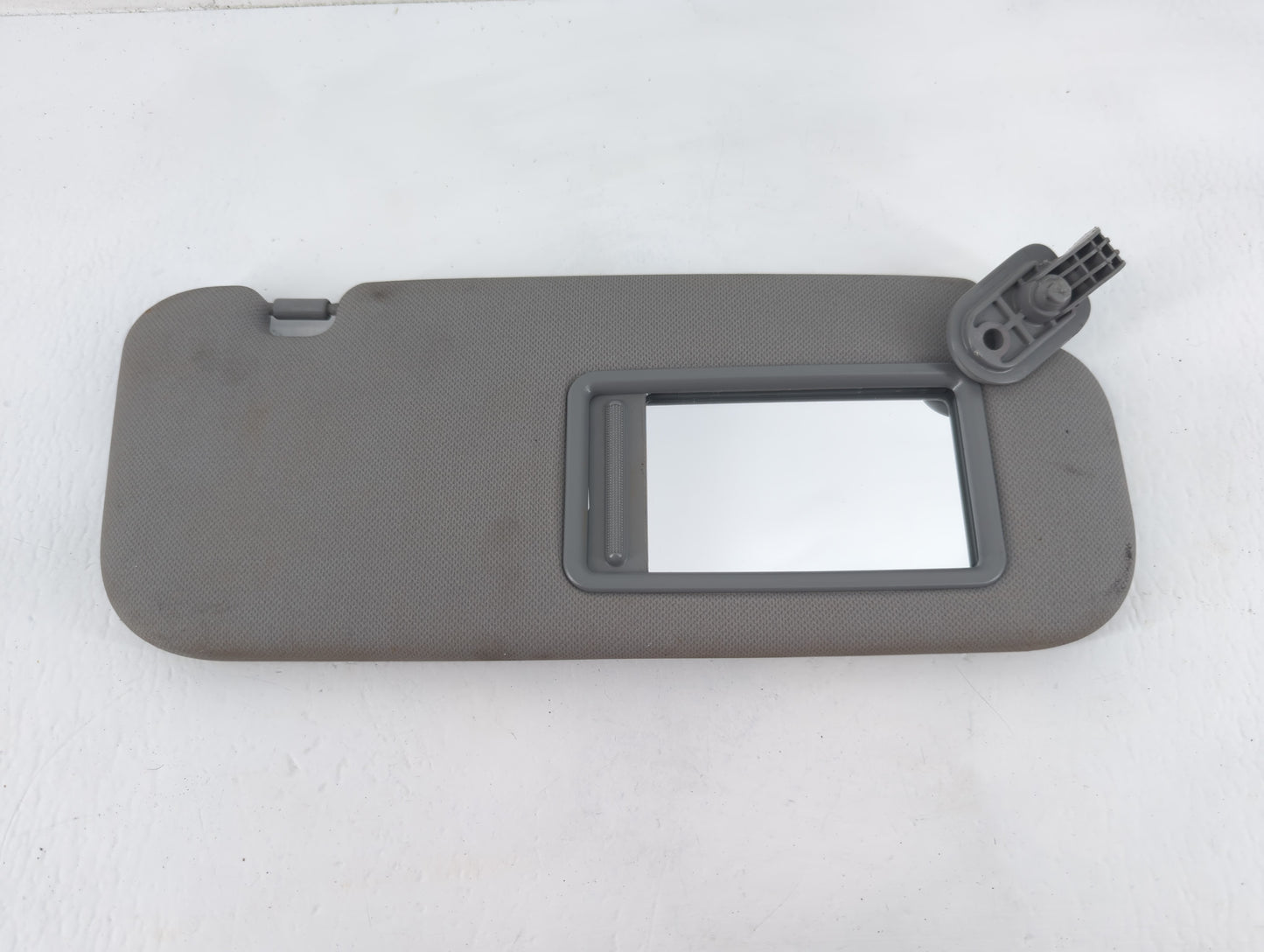 2014-2017 Hyundai Accent Sun Visor Shade Replacement Passenger Right Mirror Fits Fits 2014 2015 2016 2017 OEM Used Auto Part