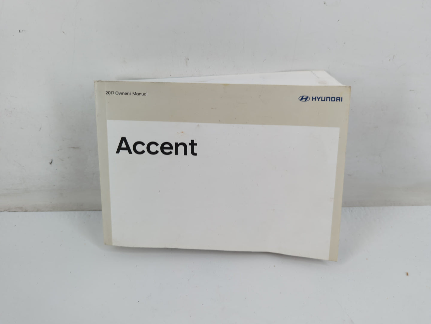 2017 Hyundai Accent Owners Manual Book Guide P/N:H1RO-EC75E OEM Used Auto Parts - Oemusedautoparts1.com