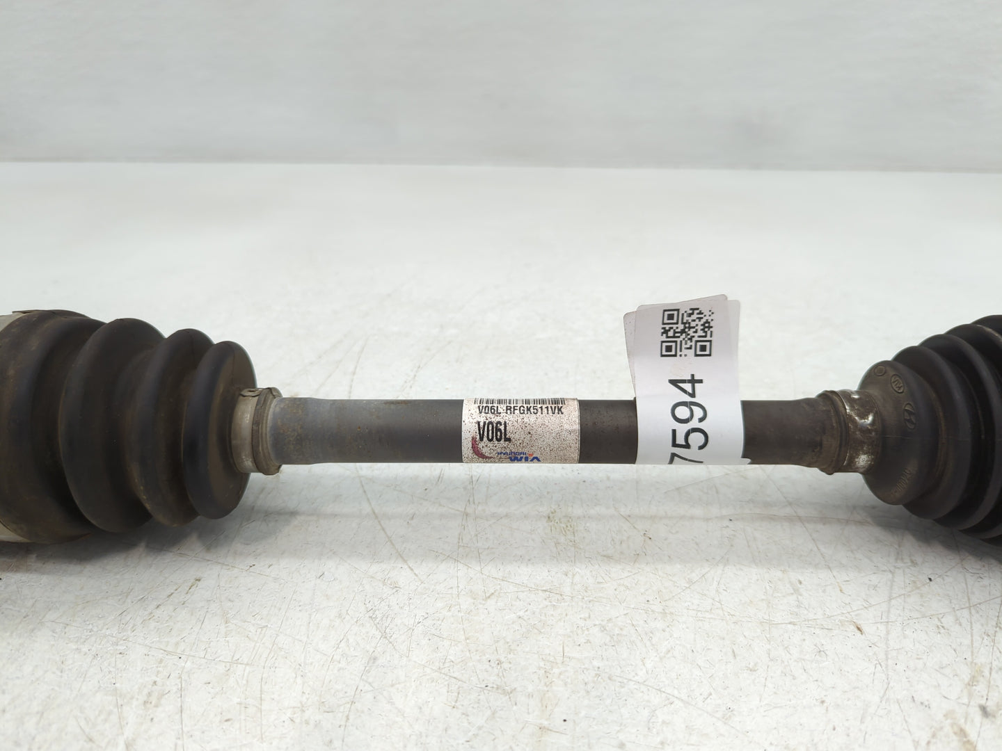 2012-2017 Hyundai Accent Axle Shaft Front Driver Cv C/v - Oemusedautoparts1.com