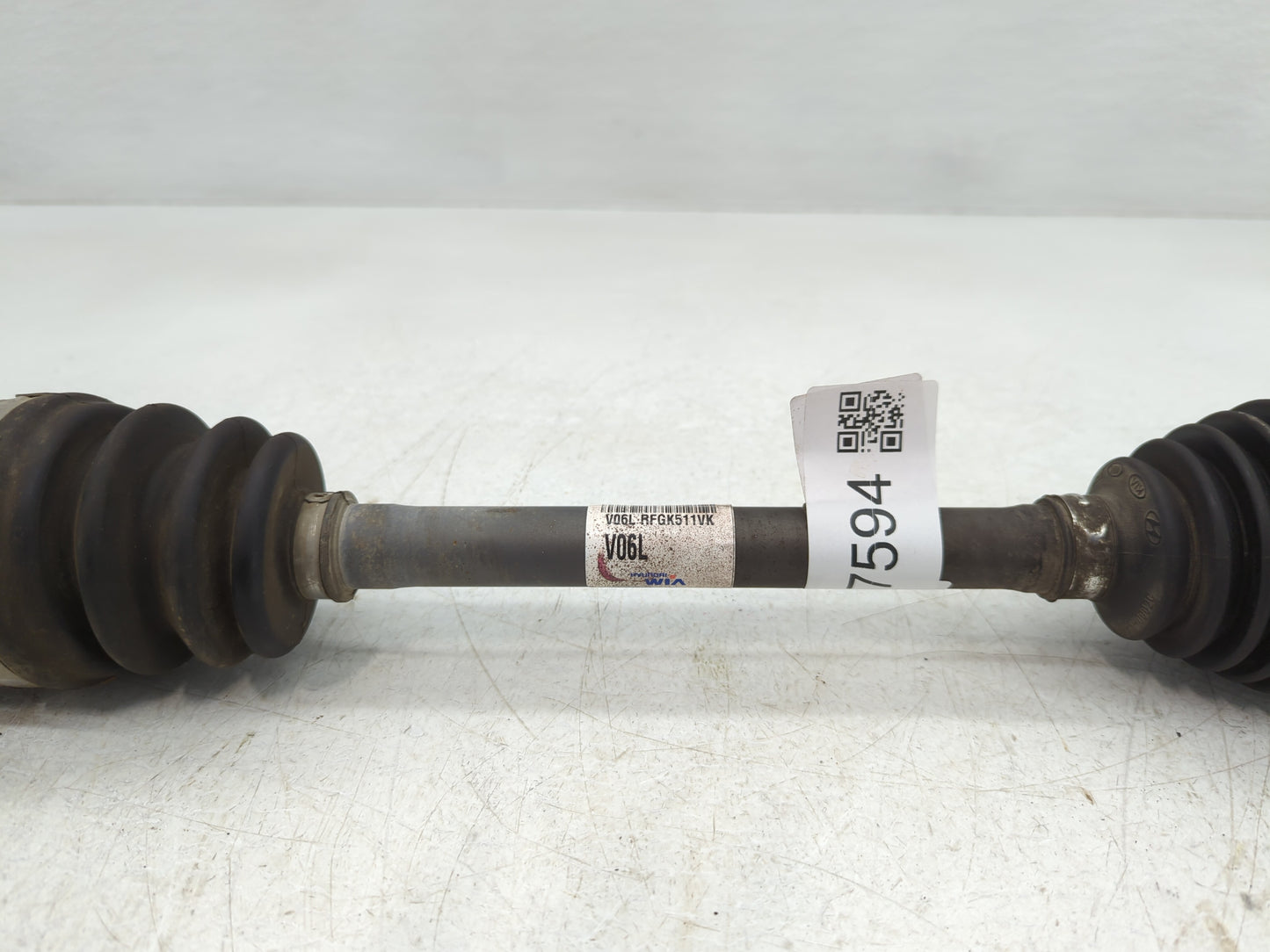 2012-2017 Hyundai Accent Axle Shaft Front Driver Cv C/v - Oemusedautoparts1.com