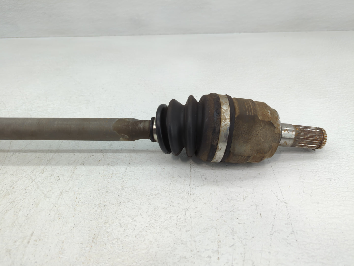 2012-2017 Hyundai Accent Axle Shaft Front Passenger Cv C/v - Oemusedautoparts1.com