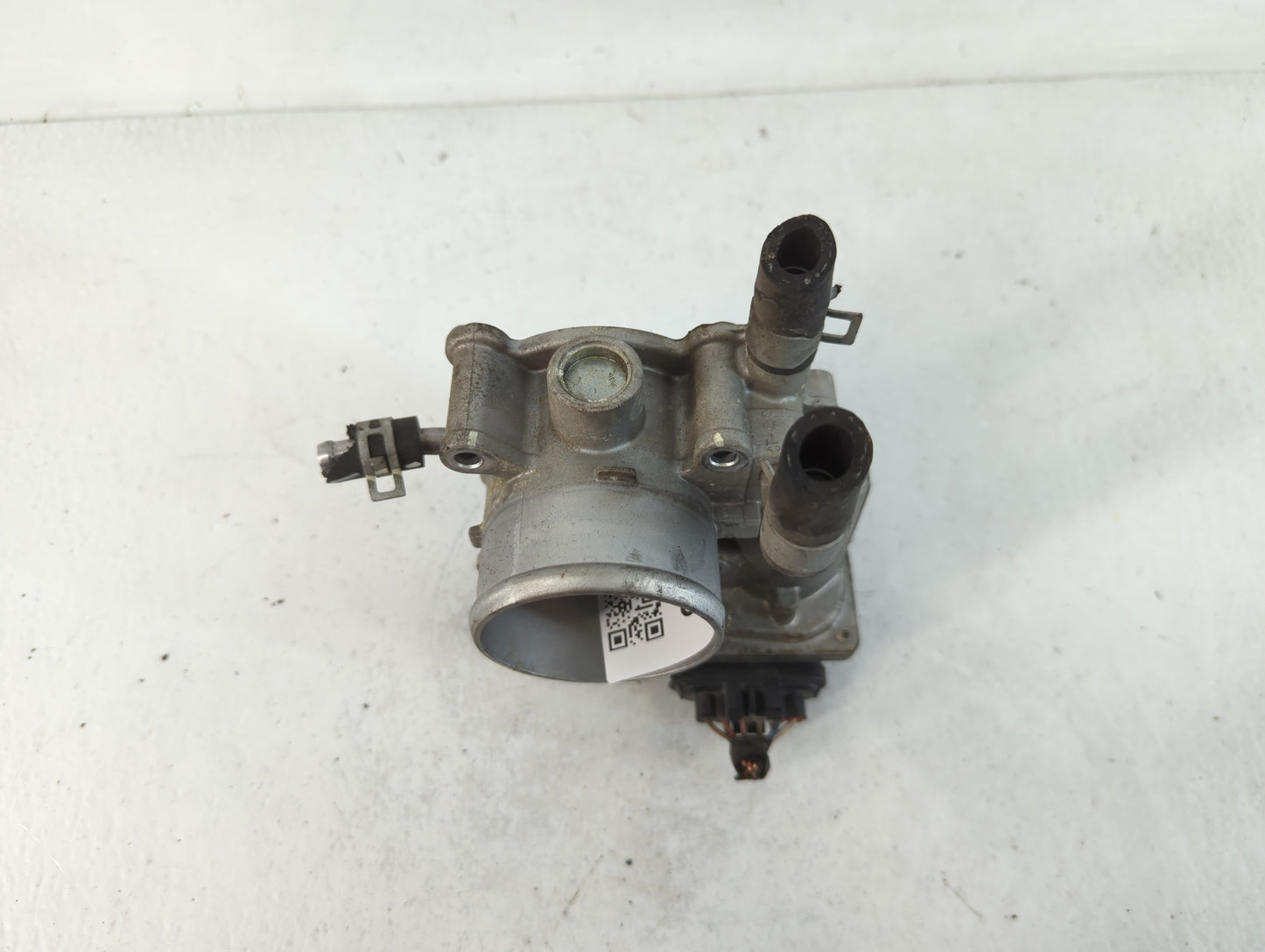 2012-2019 Hyundai Accent Throttle Body P/N:35100-2B300 Fits Fits 2012 2013 2014 2015 2016 2017 2018 2019 OEM Used Auto Parts