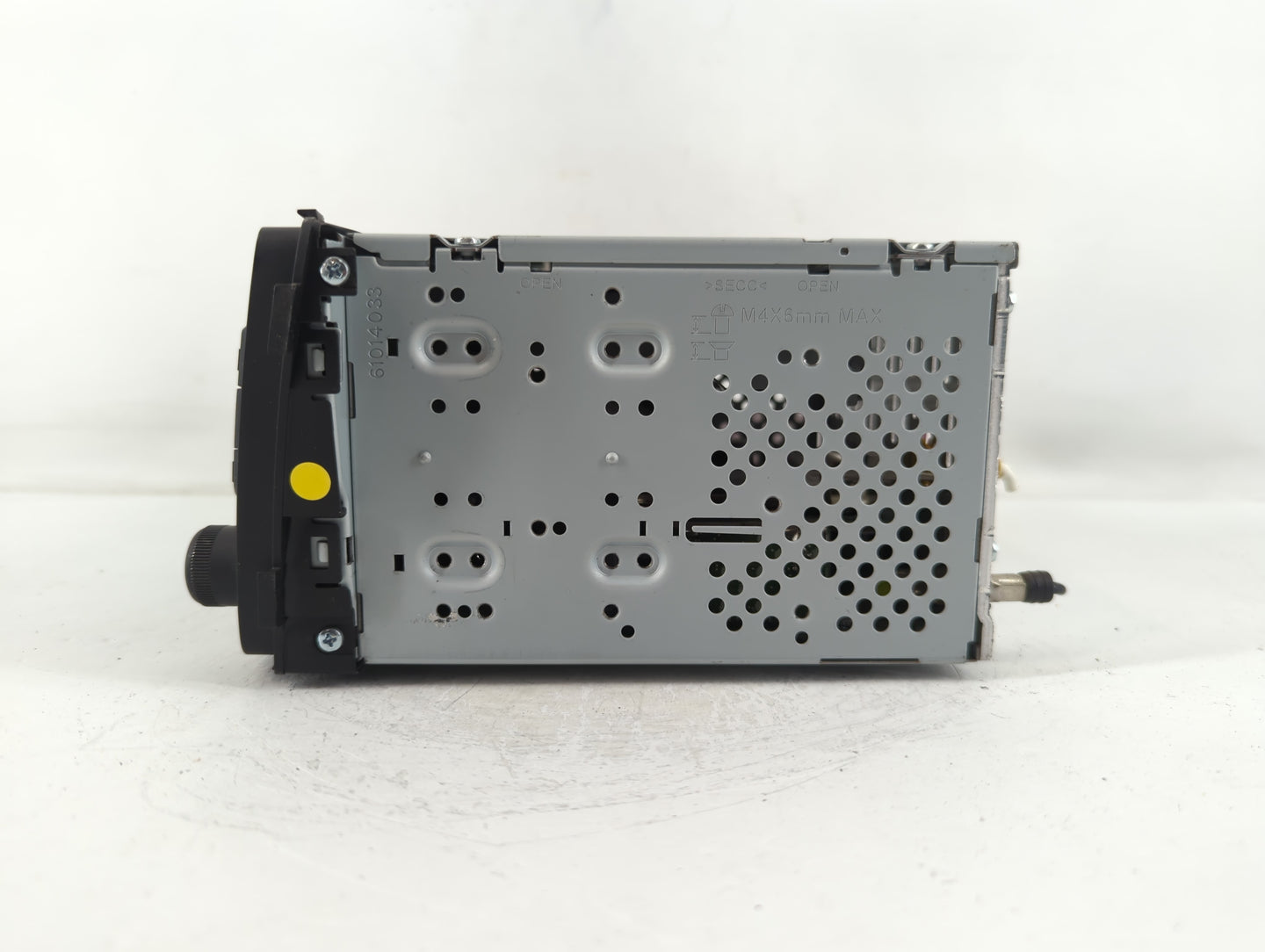 2015-2017 Hyundai Accent Am Fm Cd Player Radio Receiver - Oemusedautoparts1.com
