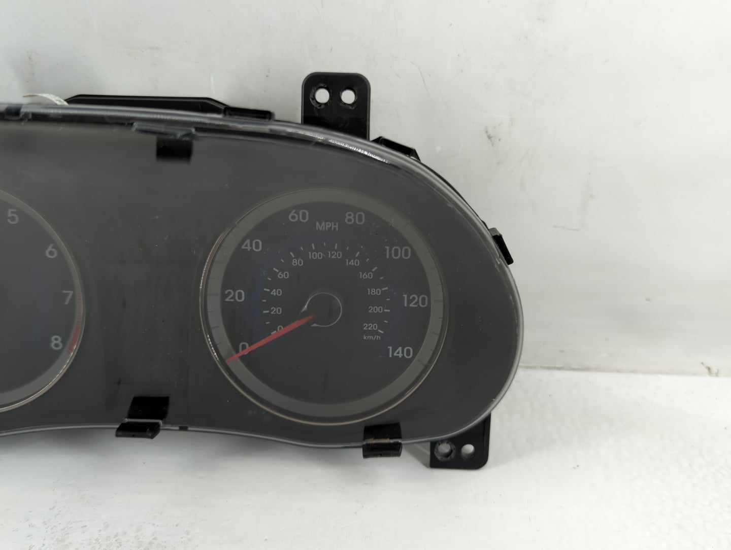2015-2017 Hyundai Accent Instrument Cluster Speedometer Gauges P/N:94021-1R500 Fits Fits 2015 2016 2017 OEM Used Auto Parts 