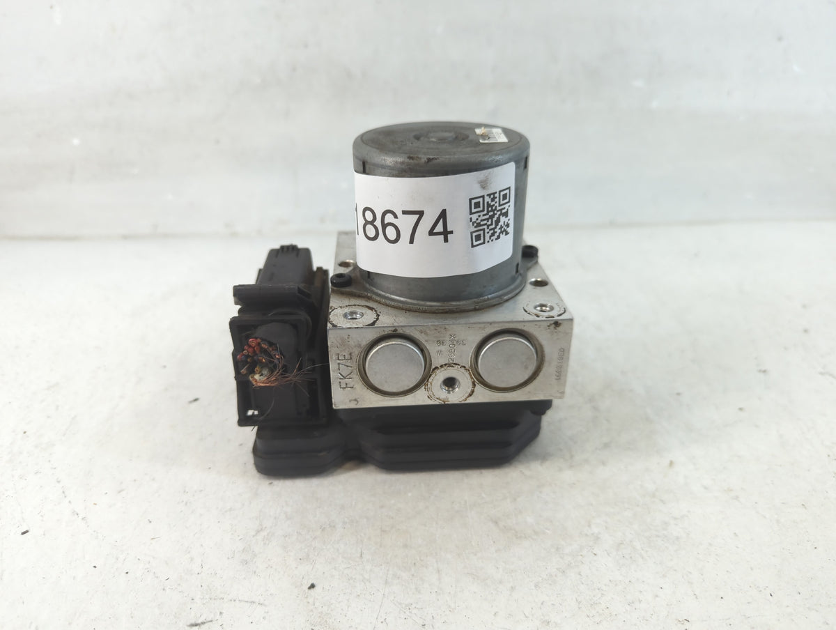 2015-2017 Hyundai Accent Anti-Lock Brake ABS Pump Module Actuator OEM P/N:58920-1R460 Fits Fits 2015 2016 2017 OEM Used Auto