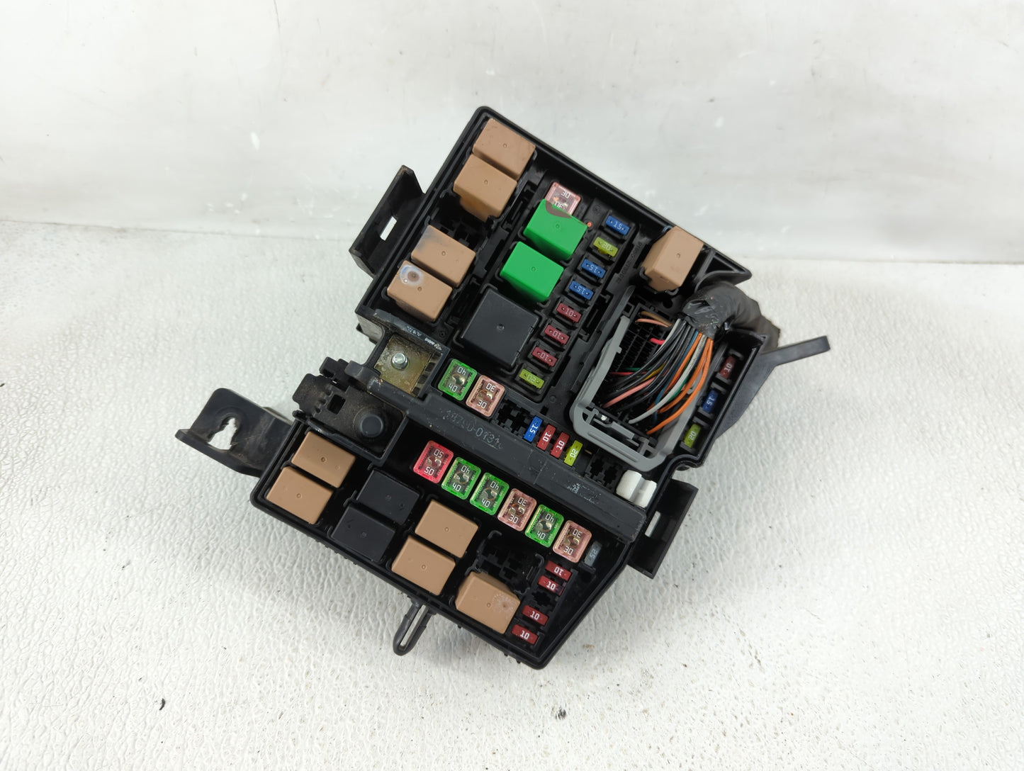 2017 Hyundai Azera Fusebox Fuse Box Panel Relay Module P/N:91224-3V011 Fits OEM Used Auto Parts - Oemusedautoparts1.com