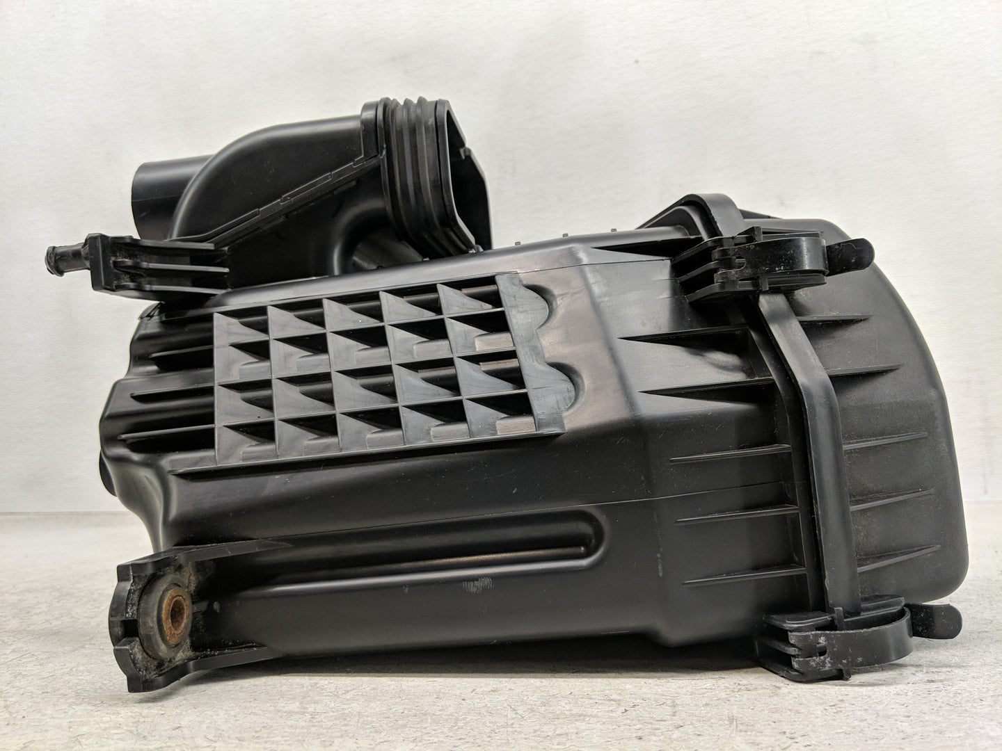 2012-2017 Hyundai Azera Air Cleaner Intake-duct Hose Tube - Oemusedautoparts1.com