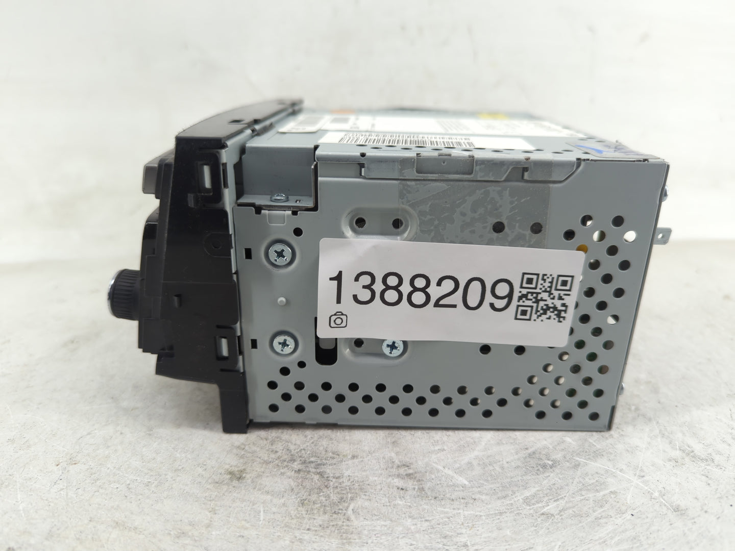 2015-2017 Hyundai Azera Radio AM FM Cd Player Receiver Replacement P/N:96560-3V531VDA 96560-3V532VD4 Fits Fits 2015 2016 201