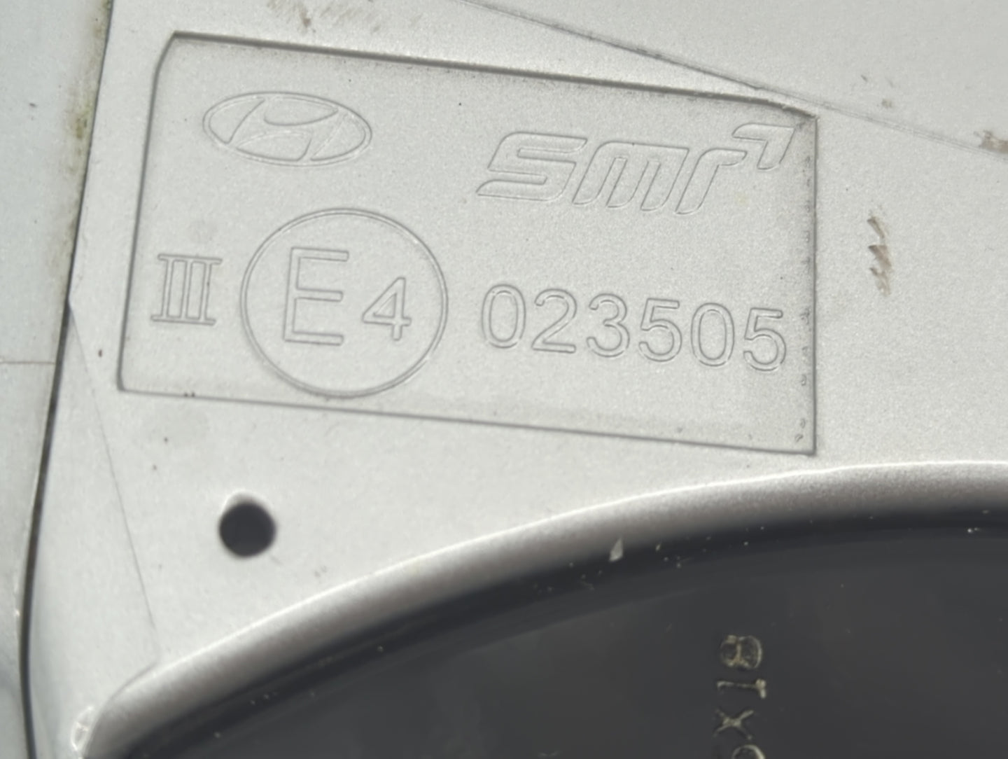 2015-2017 Hyundai Azera Passenger Side View Mirror - Right Door Mirror OEM Used - Oemusedautoparts1.com