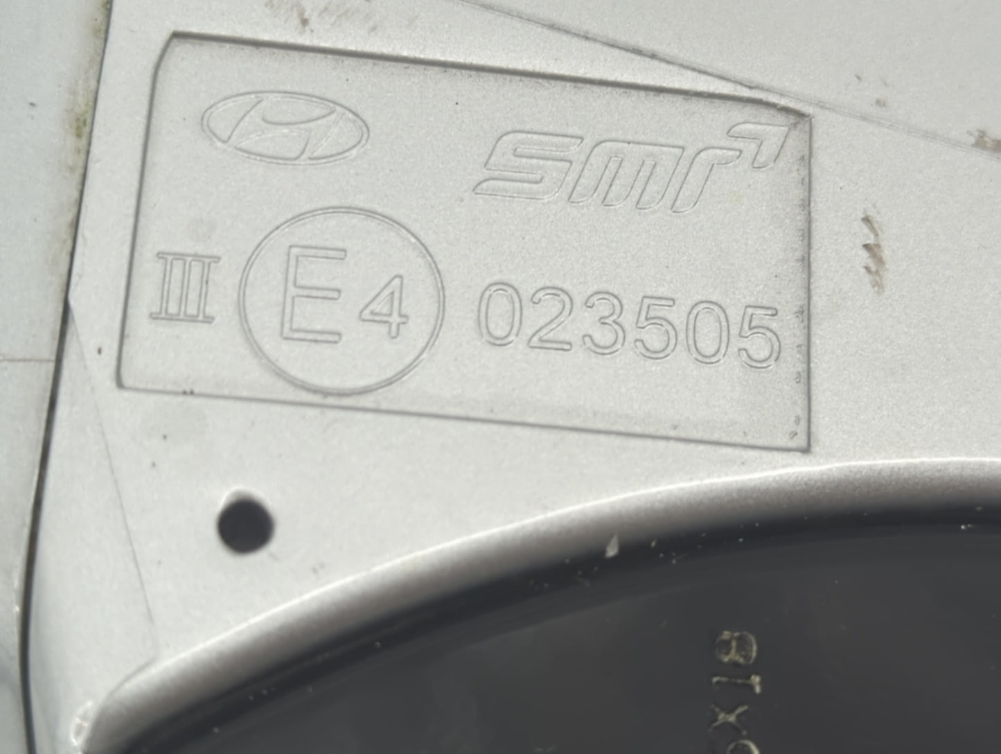 2015-2017 Hyundai Azera Passenger Side View Mirror - Right Door Mirror OEM Used - Oemusedautoparts1.com