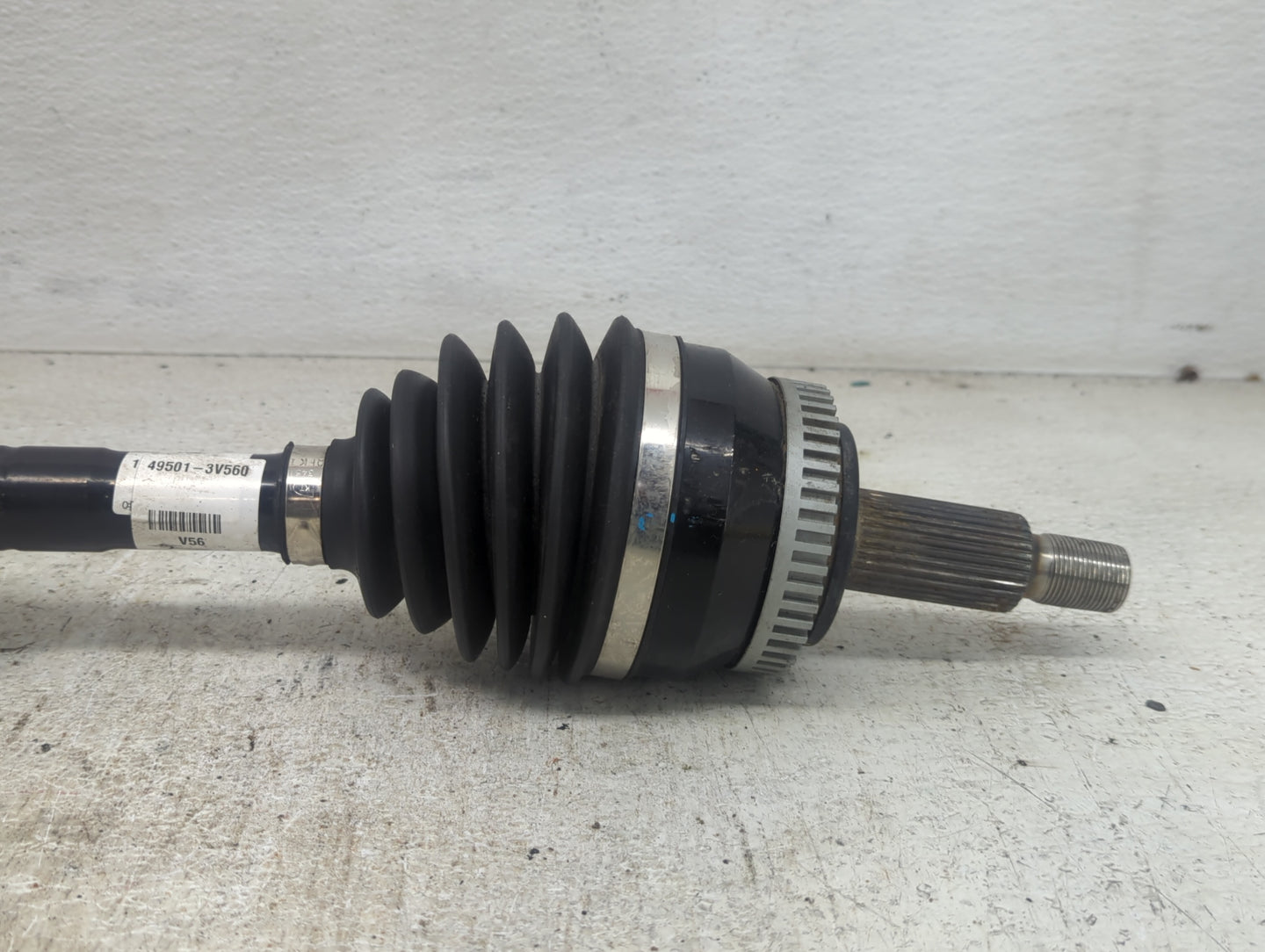 2013-2017 Hyundai Azera Axle Shaft Front Driver Cv C/v - Oemusedautoparts1.com