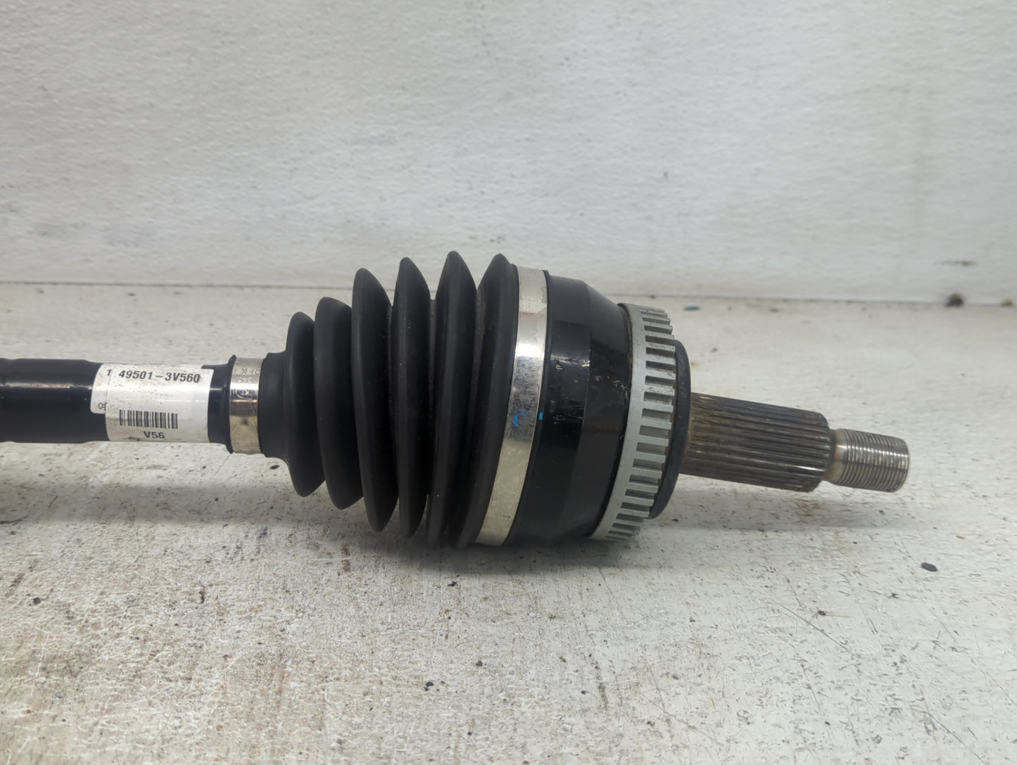 2013-2017 Hyundai Azera Axle Shaft Front Driver Cv C/v - Oemusedautoparts1.com
