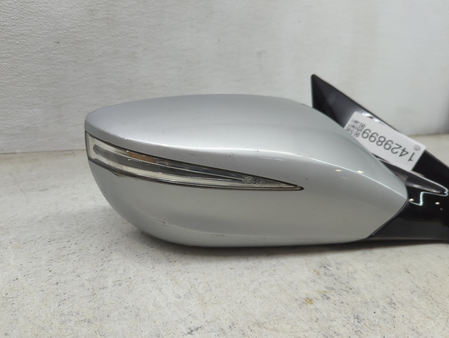 2015-2017 Hyundai Azera Passenger Side View Mirror - Right Door Mirror OEM Used - Oemusedautoparts1.com