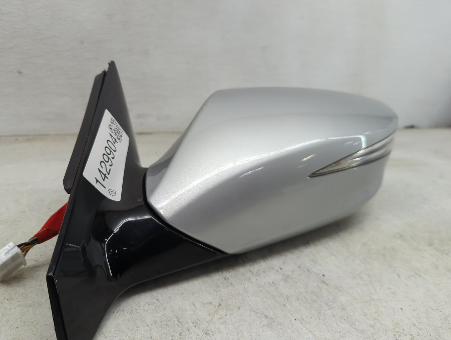2015-2017 Hyundai Azera Driver Side View Mirror - Left Door Mirror OEM Used - Oemusedautoparts1.com
