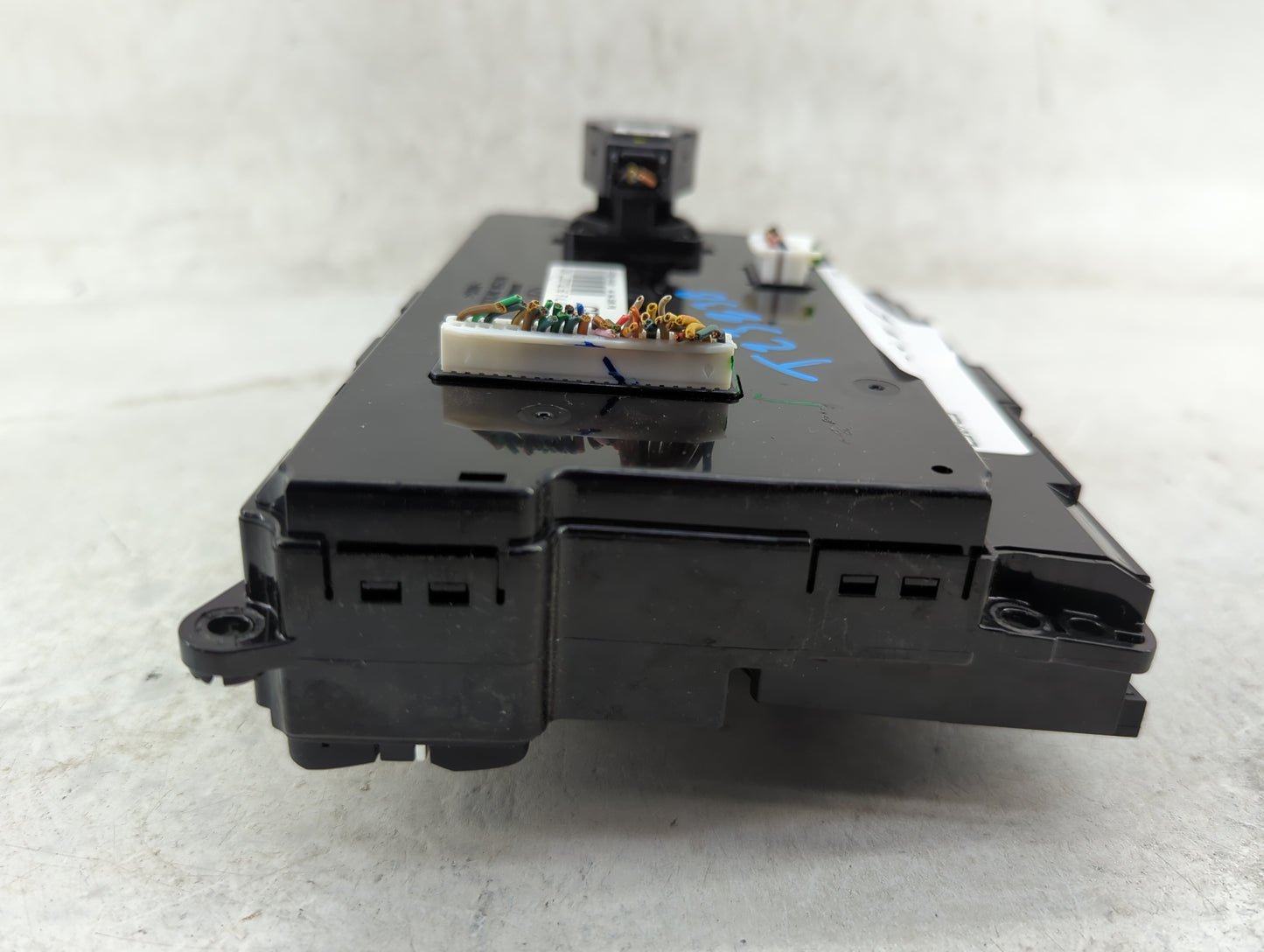 2015-2017 Hyundai Azera Climate Control Module Temperature AC/Heater Replacement P/N:97250-3VGB0 GB4 LJZ0732 Fits OEM Used A