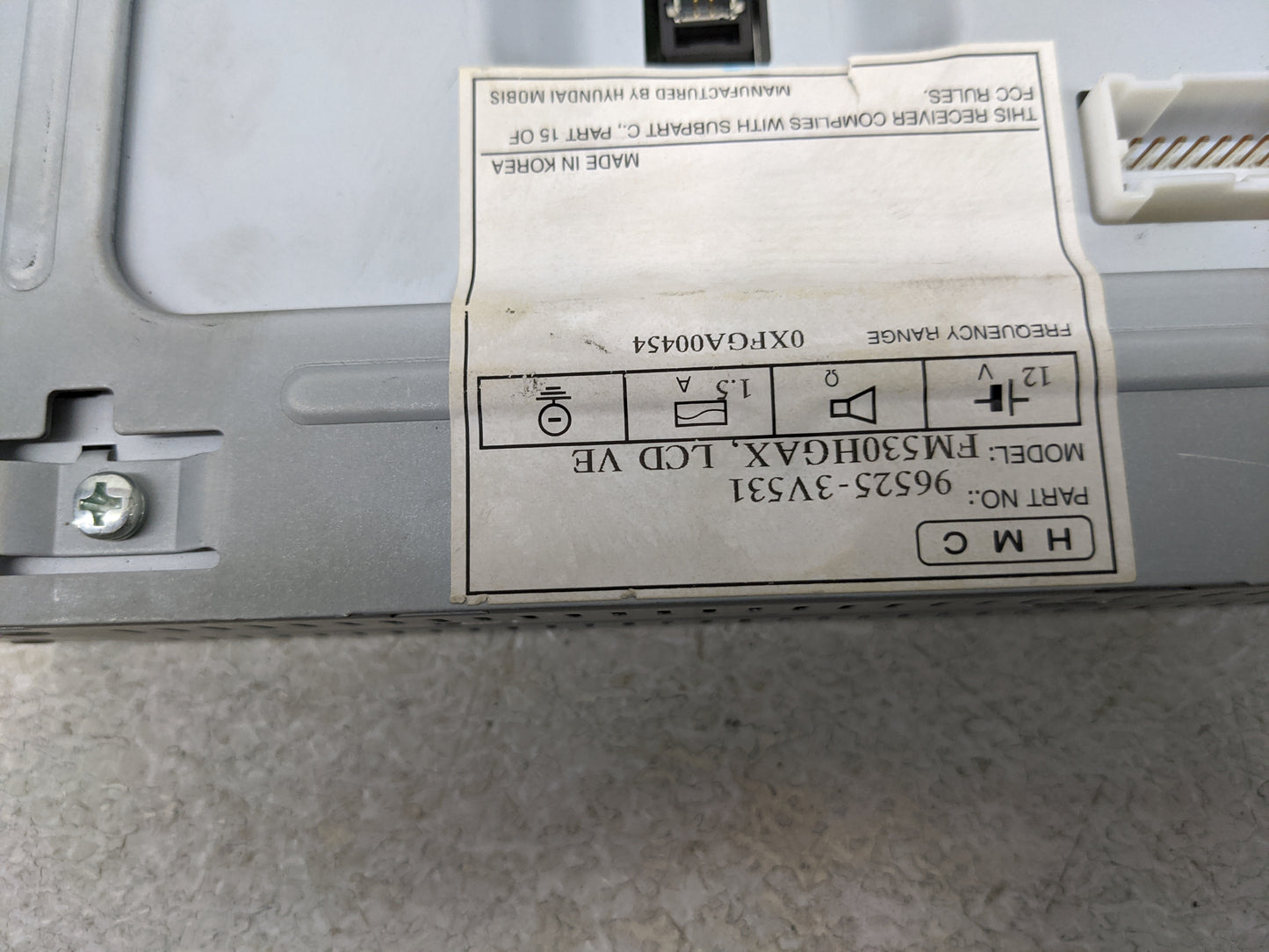 2015-2017 Hyundai Azera Information Display Screen 1467946 - Oemusedautoparts1.com
