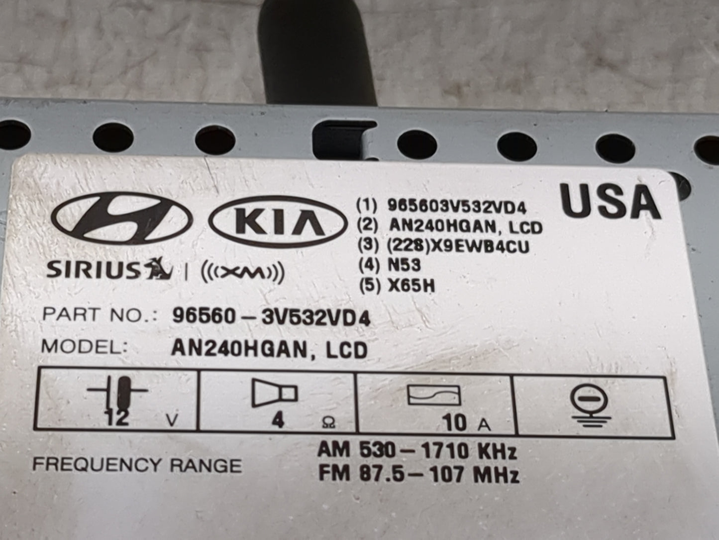 2015-2017 Hyundai Azera Radio AM FM Cd Player Receiver Replacement P/N:96560-3V532VD4 965603V532VD4 Fits Fits 2015 2016 2017