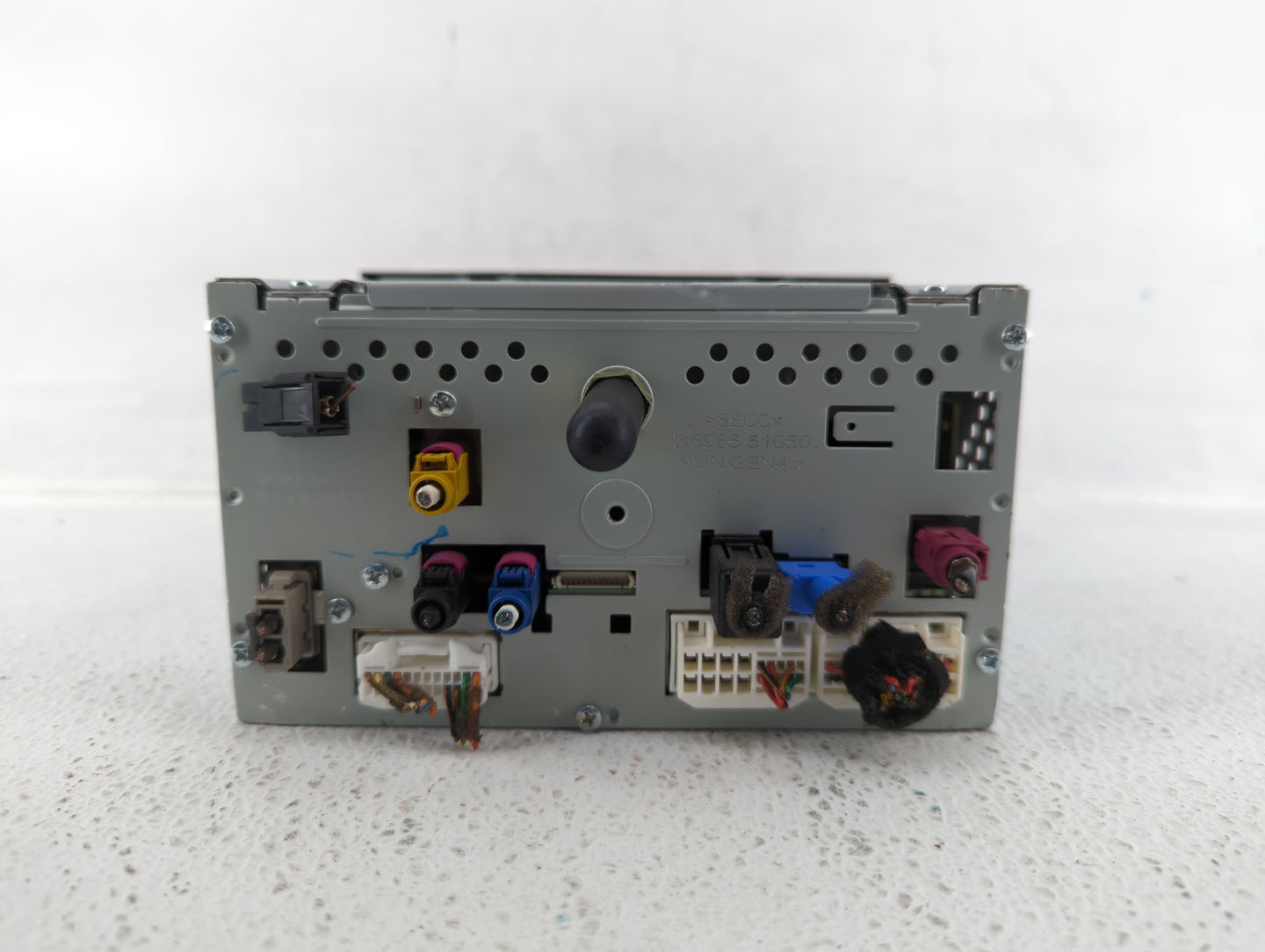 2015-2017 Hyundai Azera Am Fm Cd Player Radio Receiver - Oemusedautoparts1.com