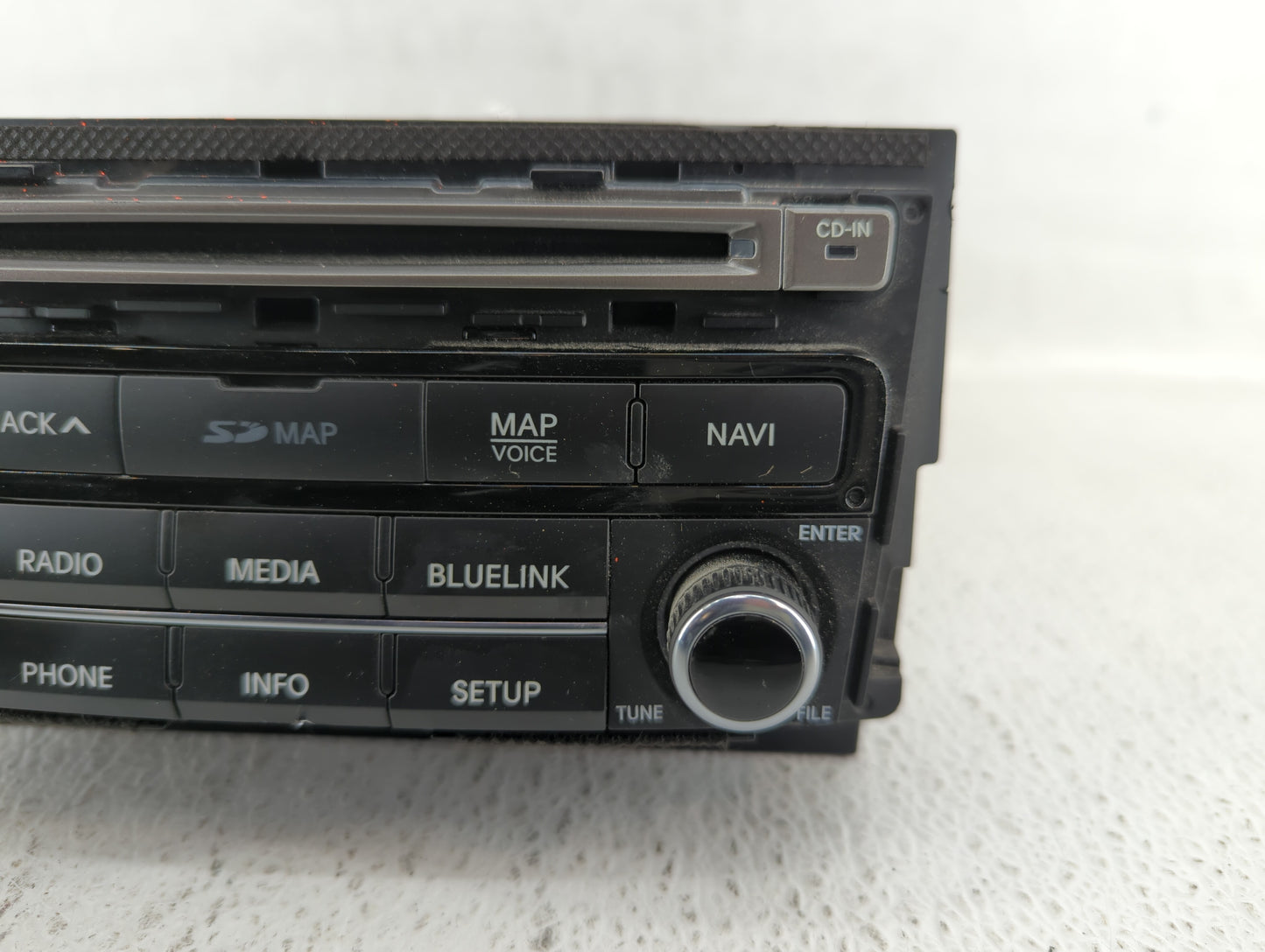 2015-2017 Hyundai Azera Am Fm Cd Player Radio Receiver - Oemusedautoparts1.com