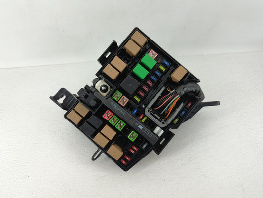 2015-2017 Hyundai Azera Fusebox Fuse Box Panel Relay Module P/N:91223 3V021 Fits Fits 2015 2016 2017 OEM Used Auto Parts