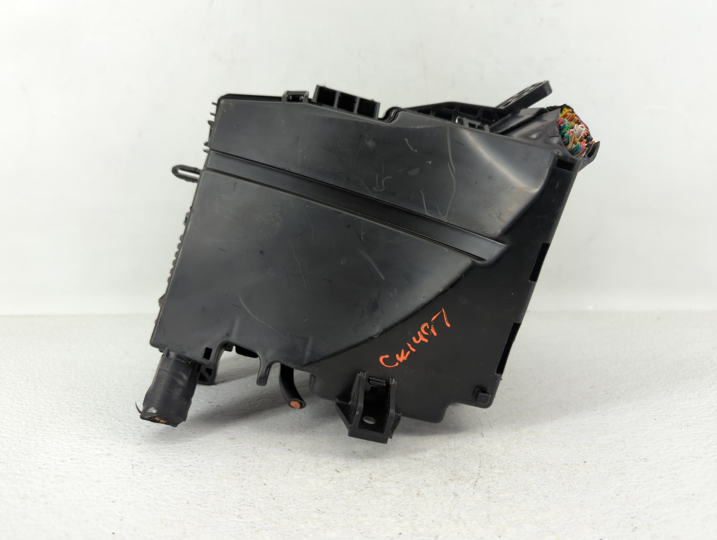 2015-2017 Hyundai Azera Fusebox Fuse Box Panel Relay Module P/N:91223 3V021 Fits Fits 2015 2016 2017 OEM Used Auto Parts - O