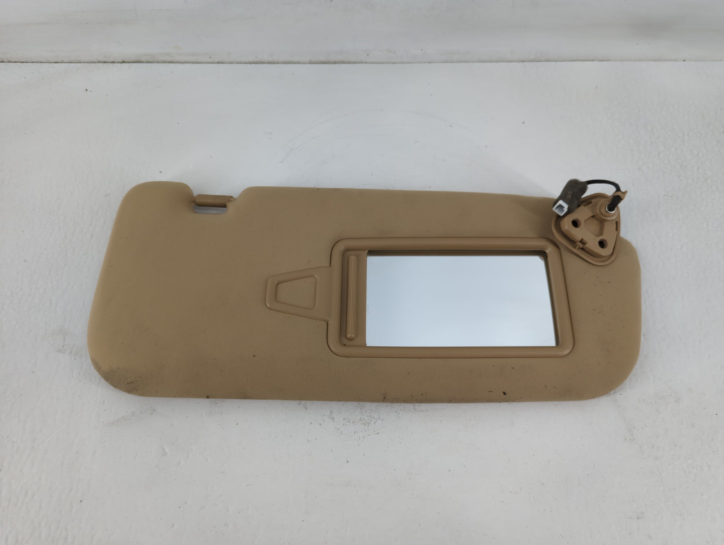 2012-2017 Hyundai Azera Sun Visor Shade Replacement Passenger Right Mirror Fits Fits 2012 2013 2014 2015 2016 2017 OEM Used 