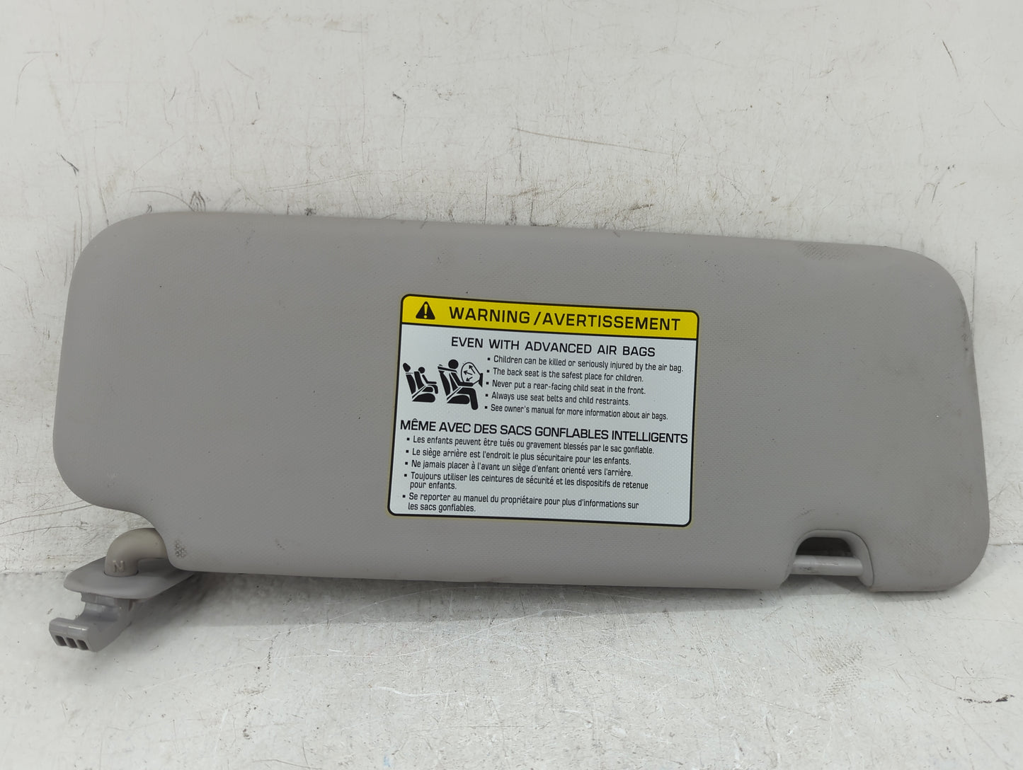 2017-2020 Hyundai Elantra Sun Visor Shade Replacement Driver Left Mirror Fits Fits 2017 2018 2019 2020 OEM Used Auto Parts -