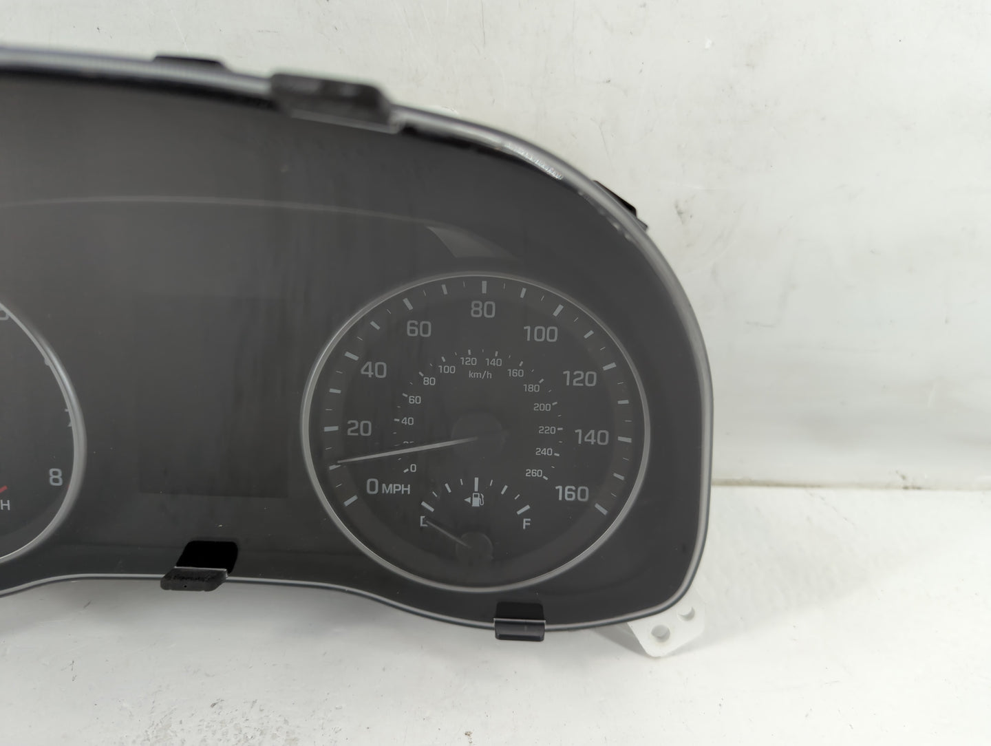 2017-2018 Hyundai Elantra Instrument Cluster Speedometer Gauges P/N:94001-F3010 Fits Fits 2017 2018 OEM Used Auto Parts - Oe