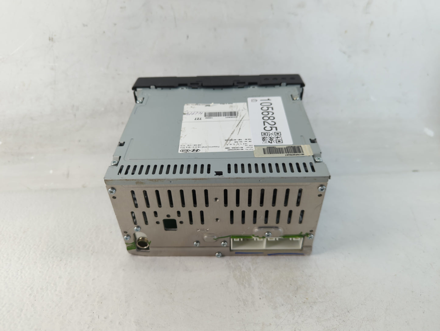 2017-2018 Hyundai Elantra Radio AM FM Cd Player Receiver Replacement P/N:96170F2270UAT Fits Fits 2017 2018 OEM Used Auto Par
