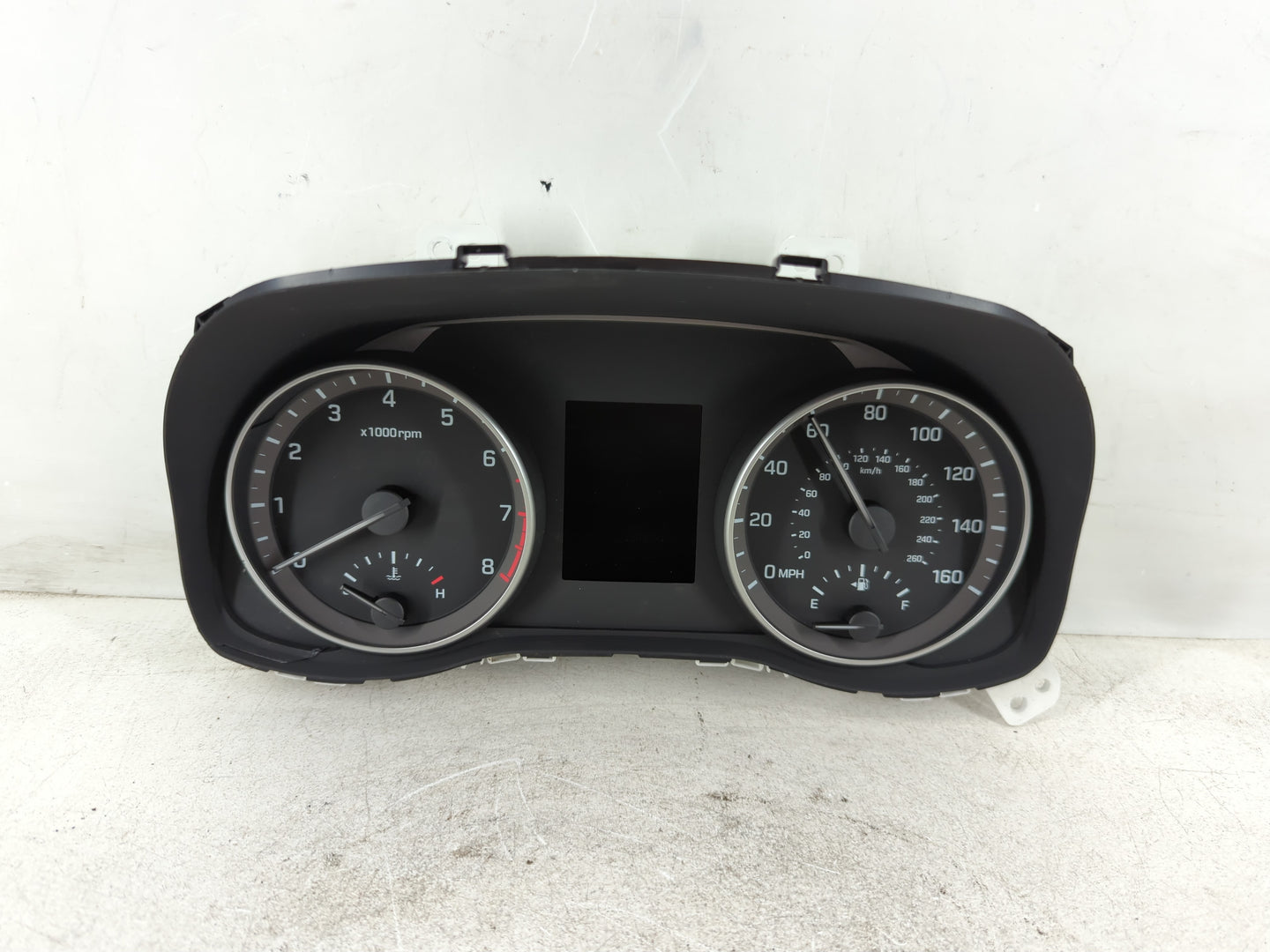 2017-2018 Hyundai Elantra Instrument Cluster Speedometer Gauges P/N:11640-02460 Fits Fits 2017 2018 OEM Used Auto Parts - Oe