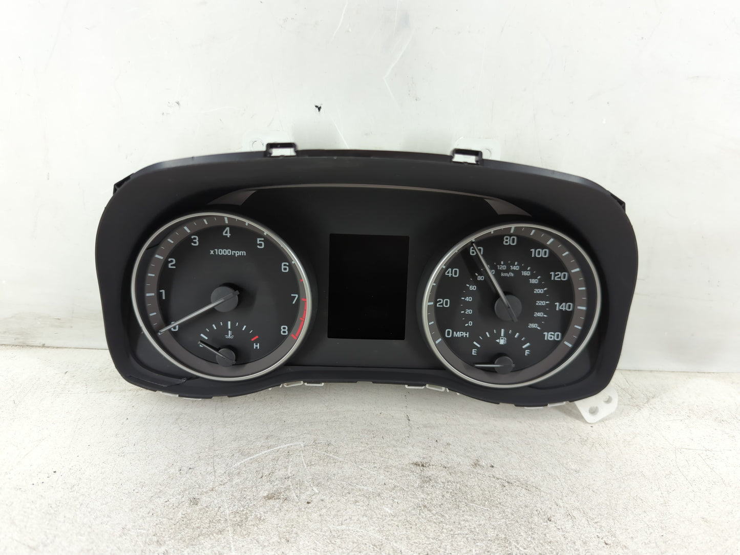 2017-2018 Hyundai Elantra Instrument Cluster Speedometer Gauges P/N:11640-02460 Fits Fits 2017 2018 OEM Used Auto Parts - Oe