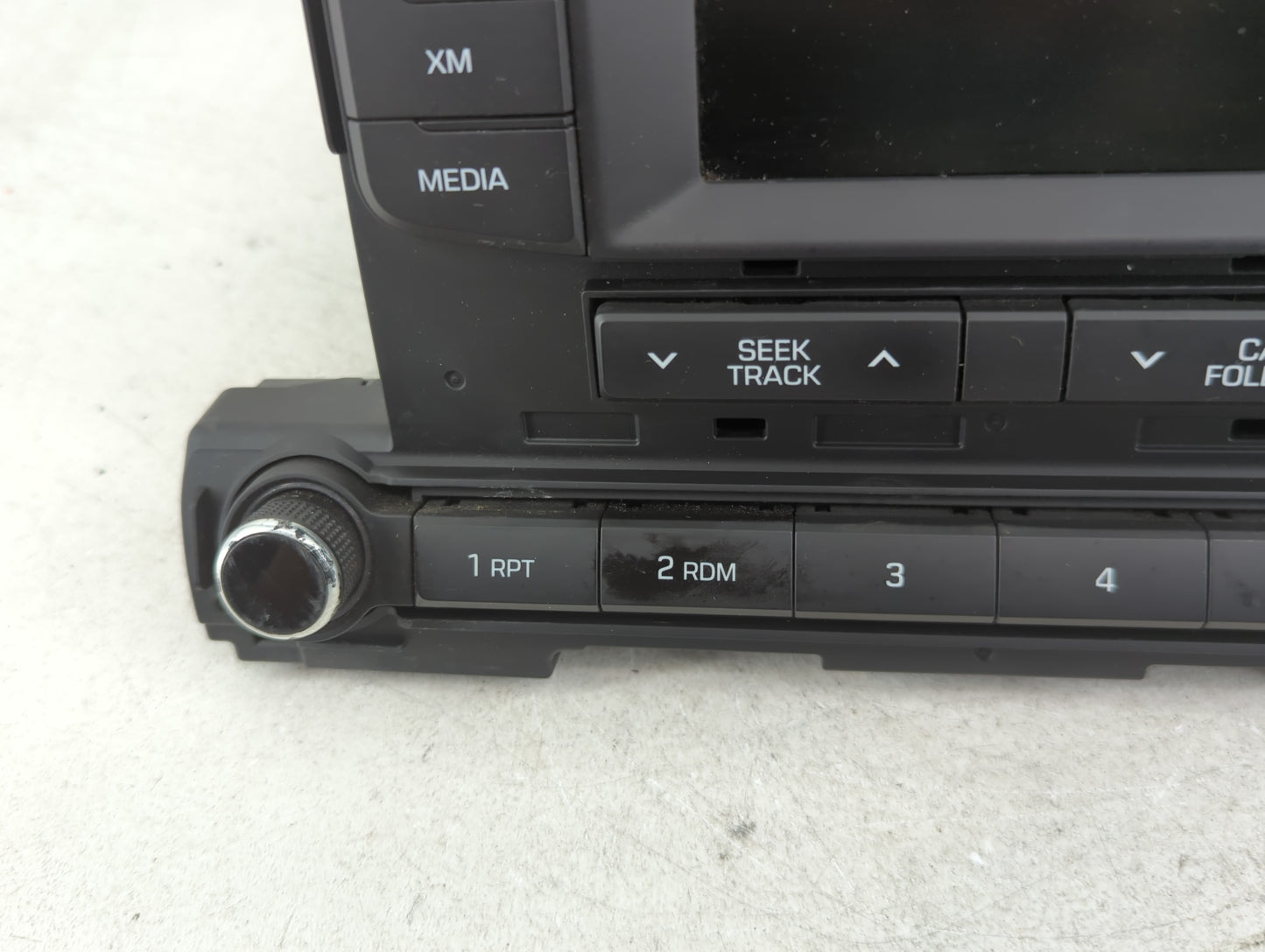 2017-2018 Hyundai Elantra Radio AM FM Cd Player Receiver Replacement P/N:96170-F2100UAT Fits Fits 2017 2018 OEM Used Auto Pa