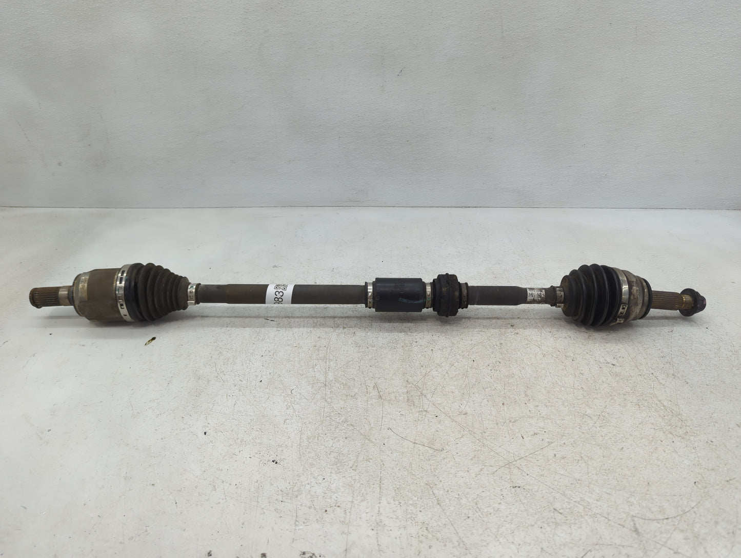 2014-2016 Hyundai Elantra Axle Shaft Front Driver Cv C/v - Oemusedautoparts1.com