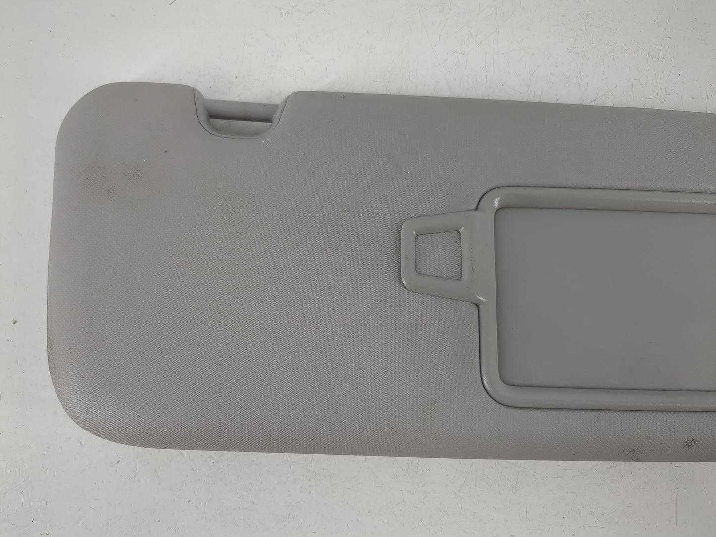 2017-2020 Hyundai Elantra Sun Visor Shade Replacement Passenger Right Mirror Fits Fits 2017 2018 2019 2020 OEM Used Auto Par
