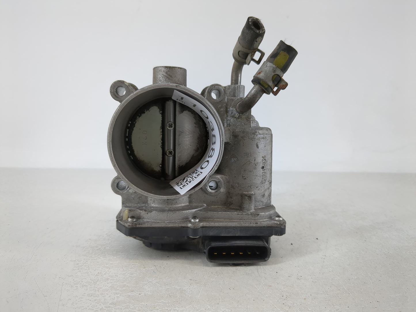 2011-2020 Hyundai Elantra Throttle Body P/N:35100-2E000 Fits Fits 2011 2012 2013 2014 2015 2016 2017 2018 2019 2020 2021 OEM