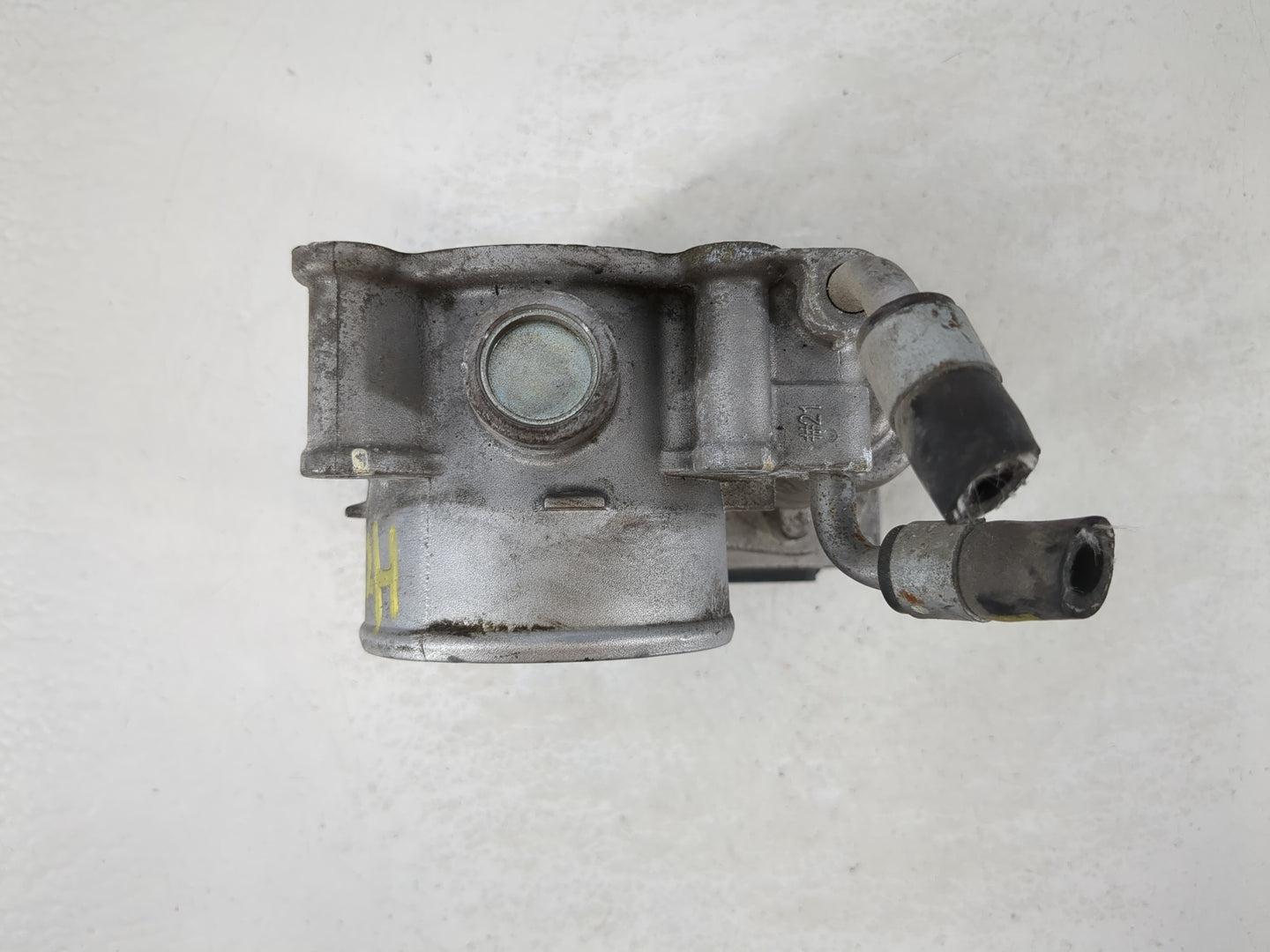 2011-2020 Hyundai Elantra Throttle Body P/N:35100-2E000 Fits Fits 2011 2012 2013 2014 2015 2016 2017 2018 2019 2020 2021 OEM