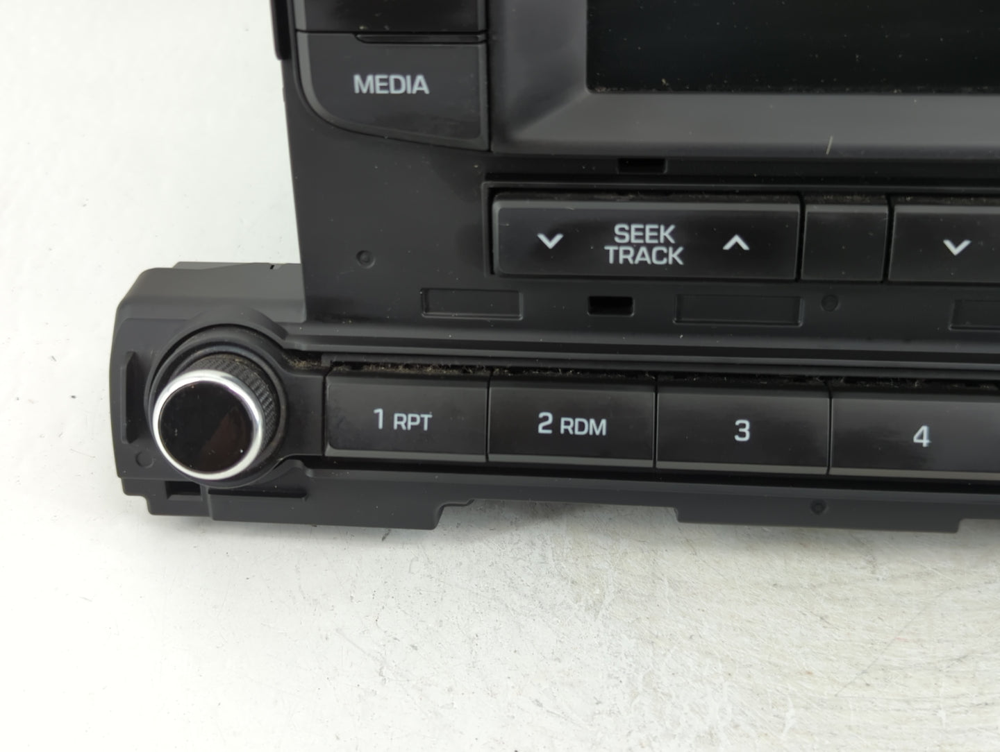 2017-2018 Hyundai Elantra Radio AM FM Cd Player Receiver Replacement P/N:96170-F2100UAT Fits Fits 2017 2018 OEM Used Auto Pa