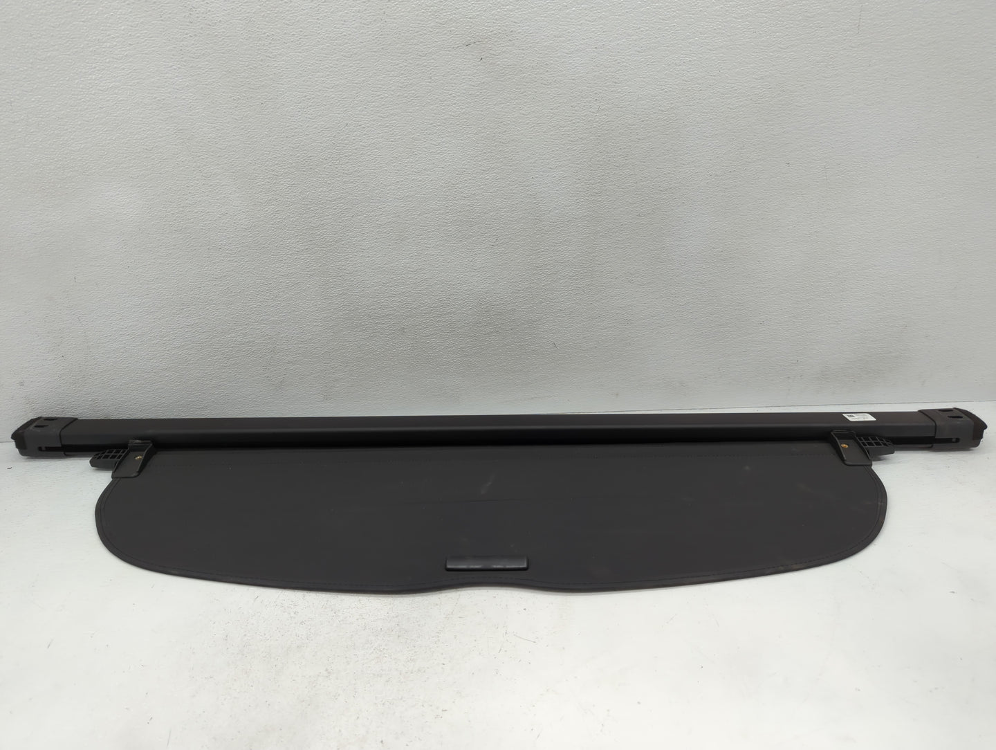 2017 Hyundai Elantra Rear Cargo Cover Storage Retractable Shade - Oemusedautoparts1.com