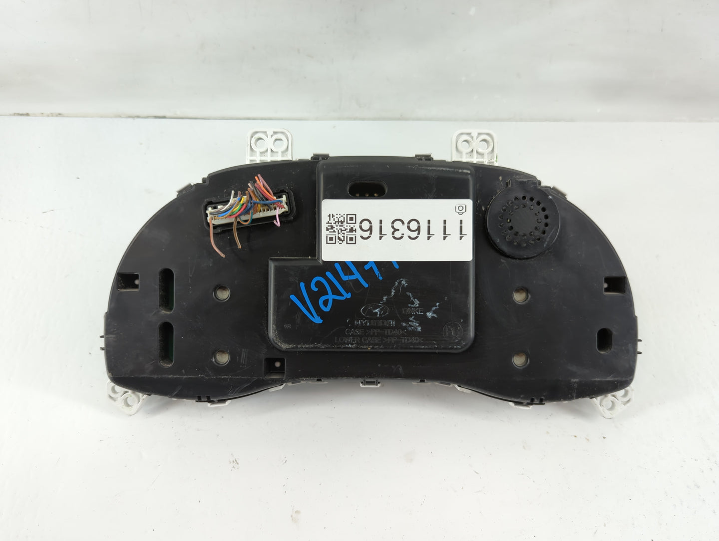 2017-2018 Hyundai Elantra Instrument Cluster Speedometer Gauges P/N:94001-F3010 Fits Fits 2017 2018 OEM Used Auto Parts - Oe