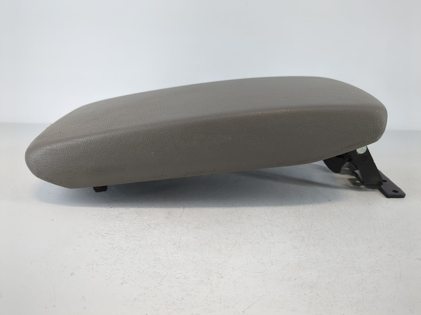 2014-2017 Hyundai Elantra Center Console Armrest Cover Lid Fits Fits 2014 2015 2016 2017 OEM Used Auto Parts - Oemusedautopa