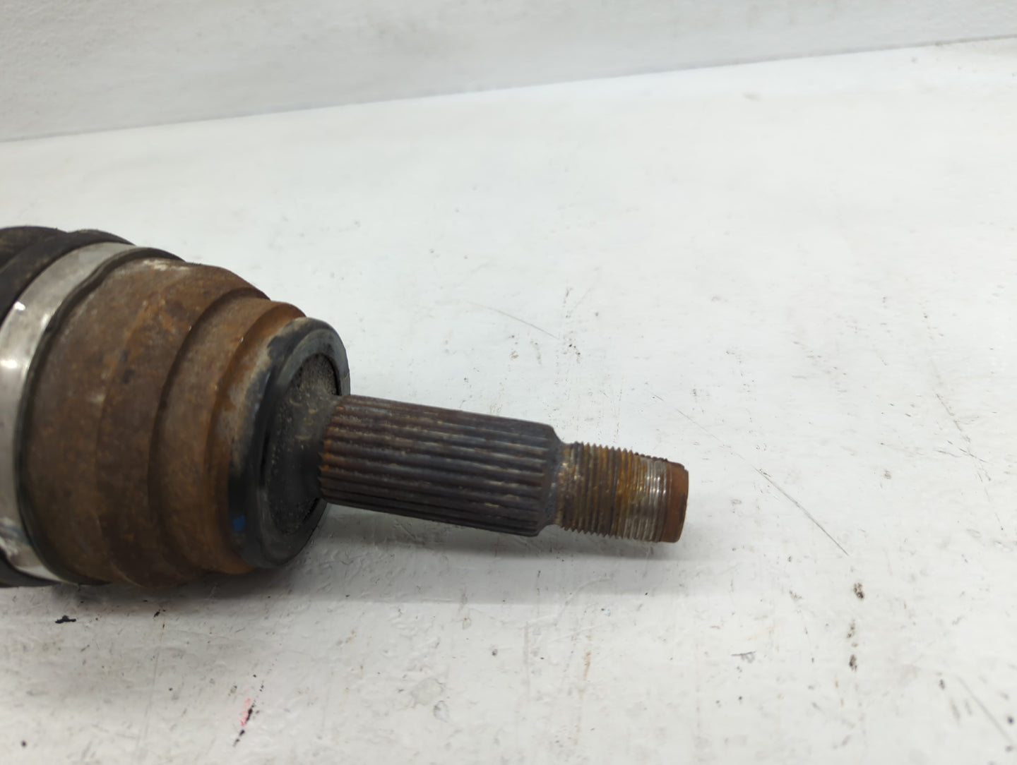 2014-2016 Hyundai Elantra Axle Shaft Front Passenger Cv C/v - Oemusedautoparts1.com