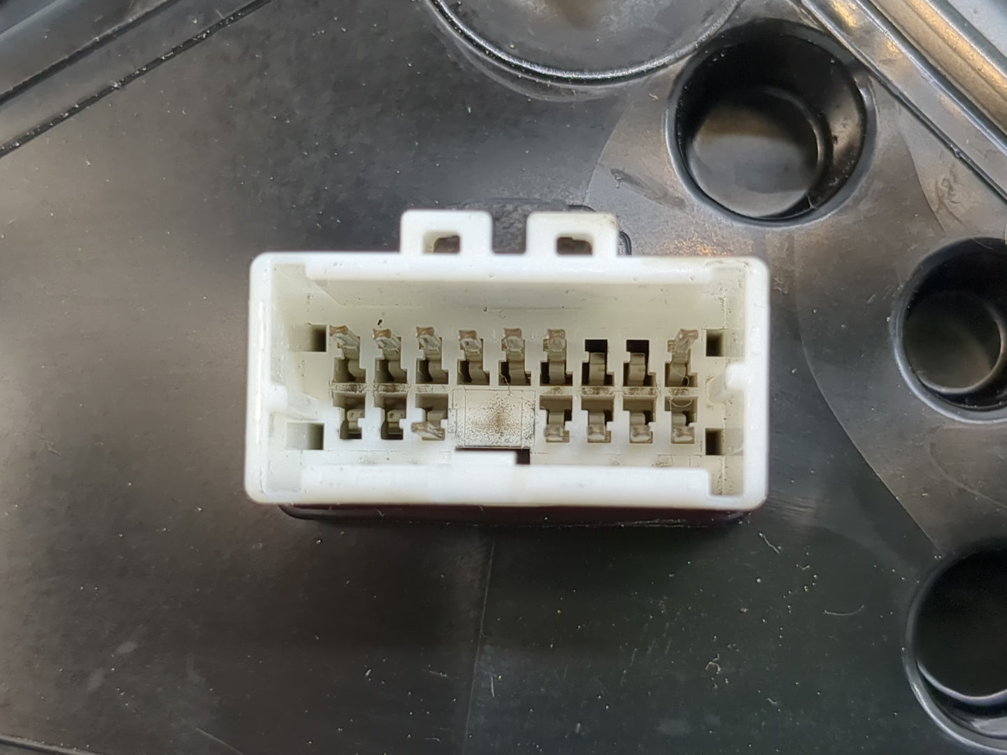 2017-2018 Hyundai Elantra Passenger Side View Mirror - Right Door Mirror OEM Used - Oemusedautoparts1.com