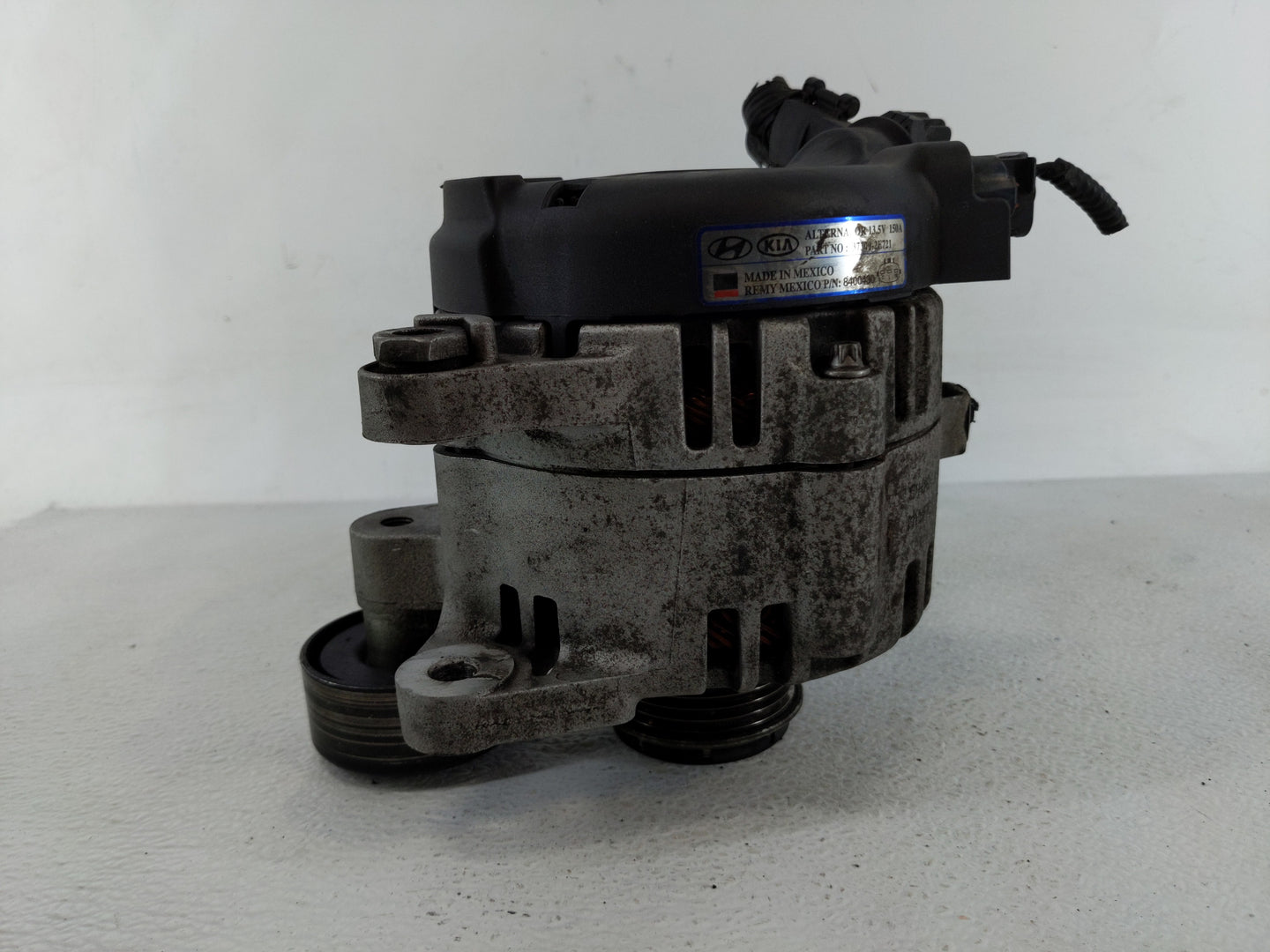 2017-2020 Hyundai Elantra Alternator Replacement Generator Charging Assembly Engine OEM P/N:37300-2E721 Fits OEM Used Auto P