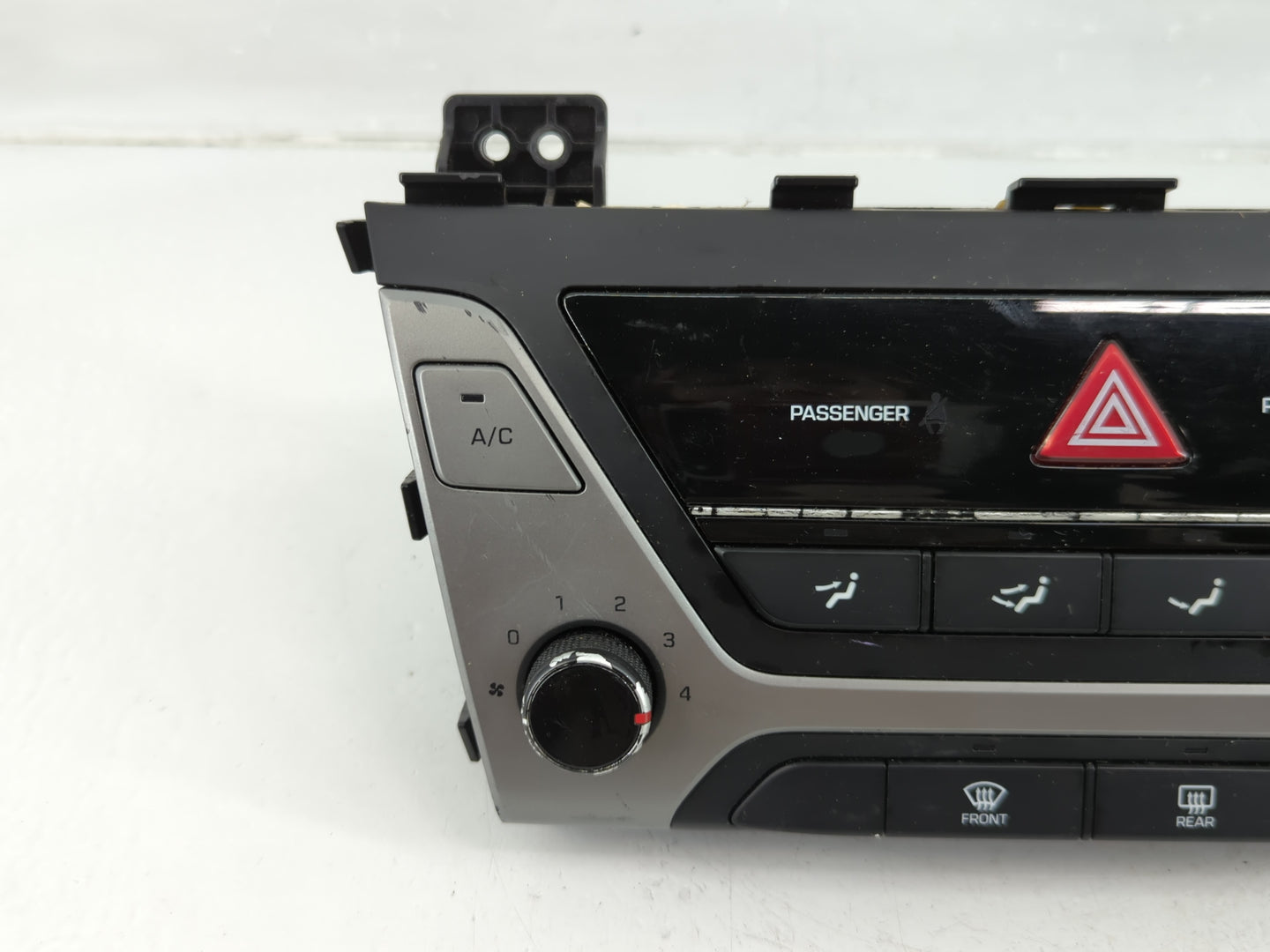2017-2018 Hyundai Elantra Climate Control Module Temperature AC/Heater Replacement P/N:97250-F2XXX Fits Fits 2017 2018 OEM U