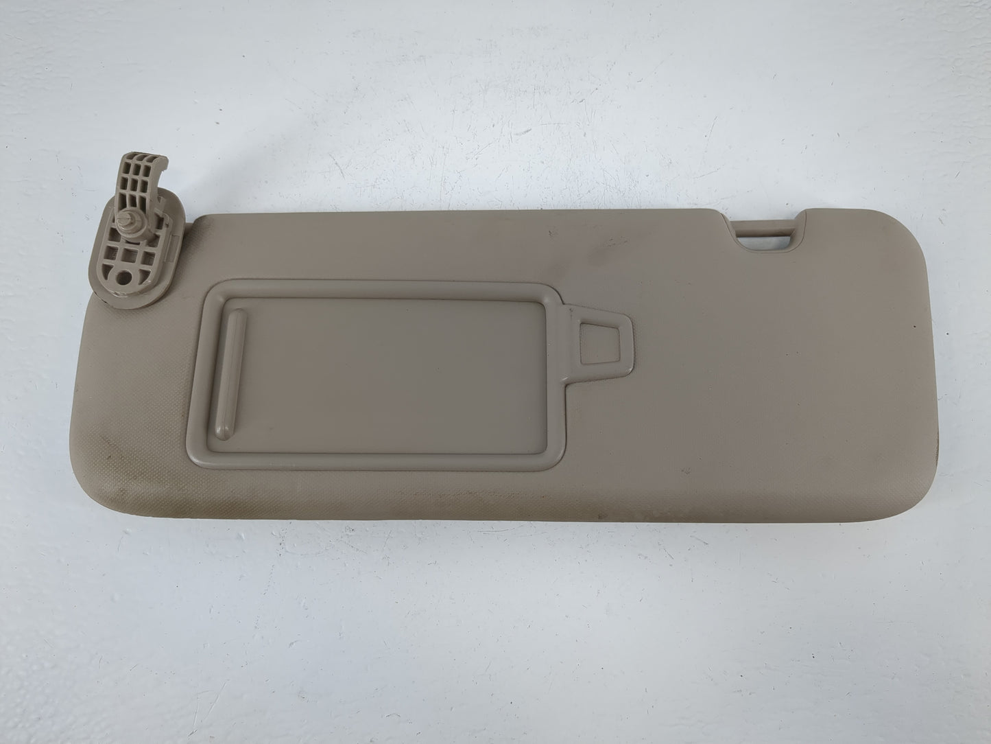 2017-2020 Hyundai Elantra Sun Visor Shade Replacement Passenger Right Mirror Fits Fits 2017 2018 2019 2020 OEM Used Auto Par