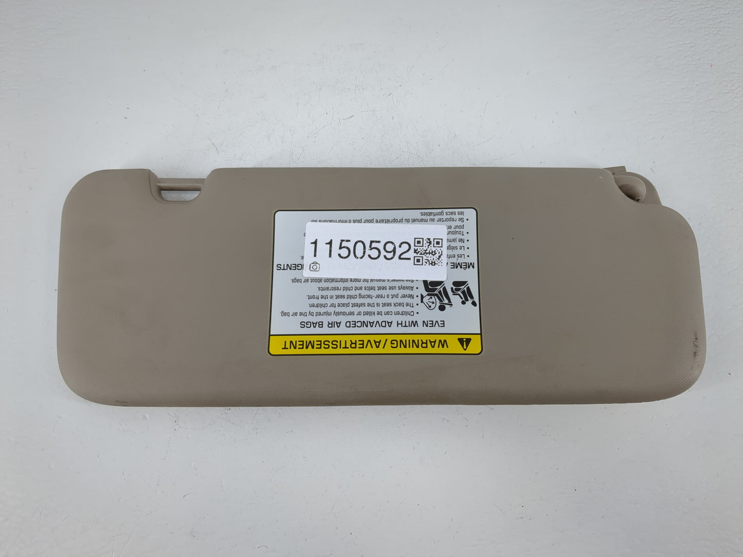 2017-2020 Hyundai Elantra Sun Visor Shade Replacement Passenger Right Mirror Fits Fits 2017 2018 2019 2020 OEM Used Auto Par