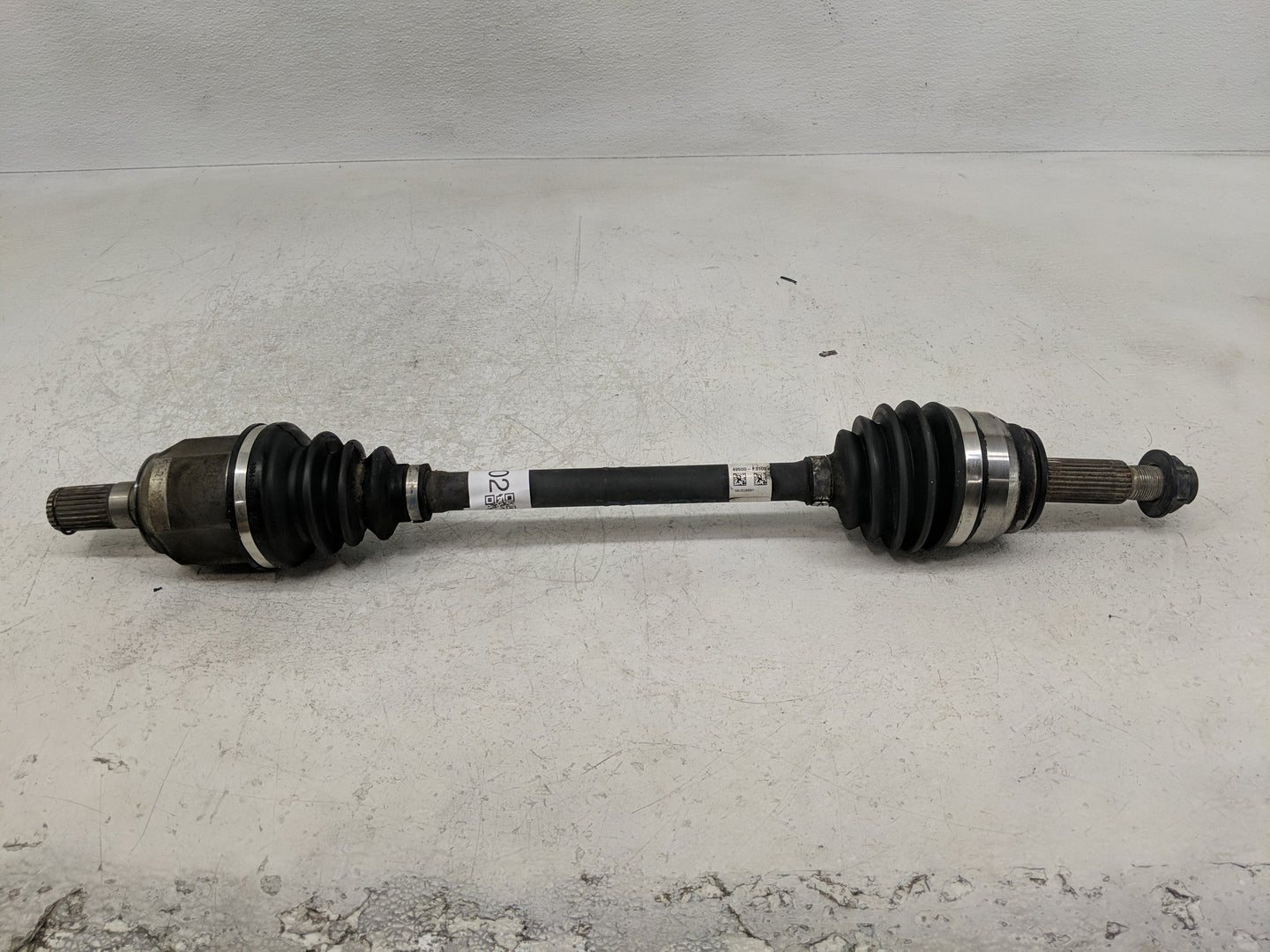 2014-2016 Hyundai Elantra Axle Shaft Front Driver Cv C/v - Oemusedautoparts1.com