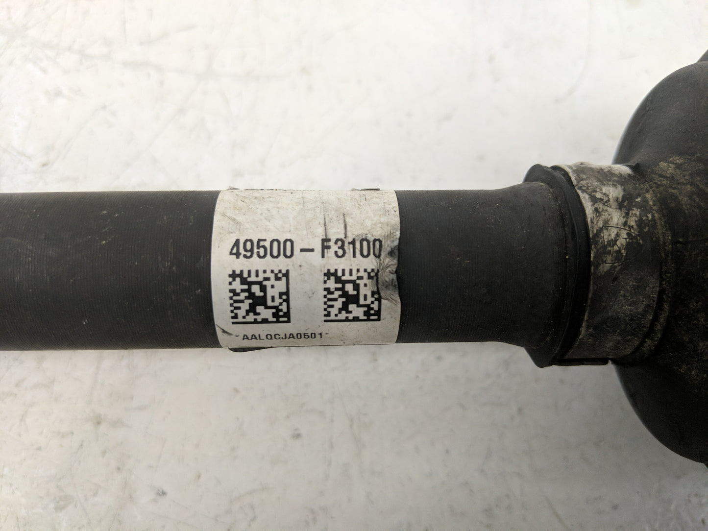 2014-2016 Hyundai Elantra Axle Shaft Front Driver Cv C/v - Oemusedautoparts1.com