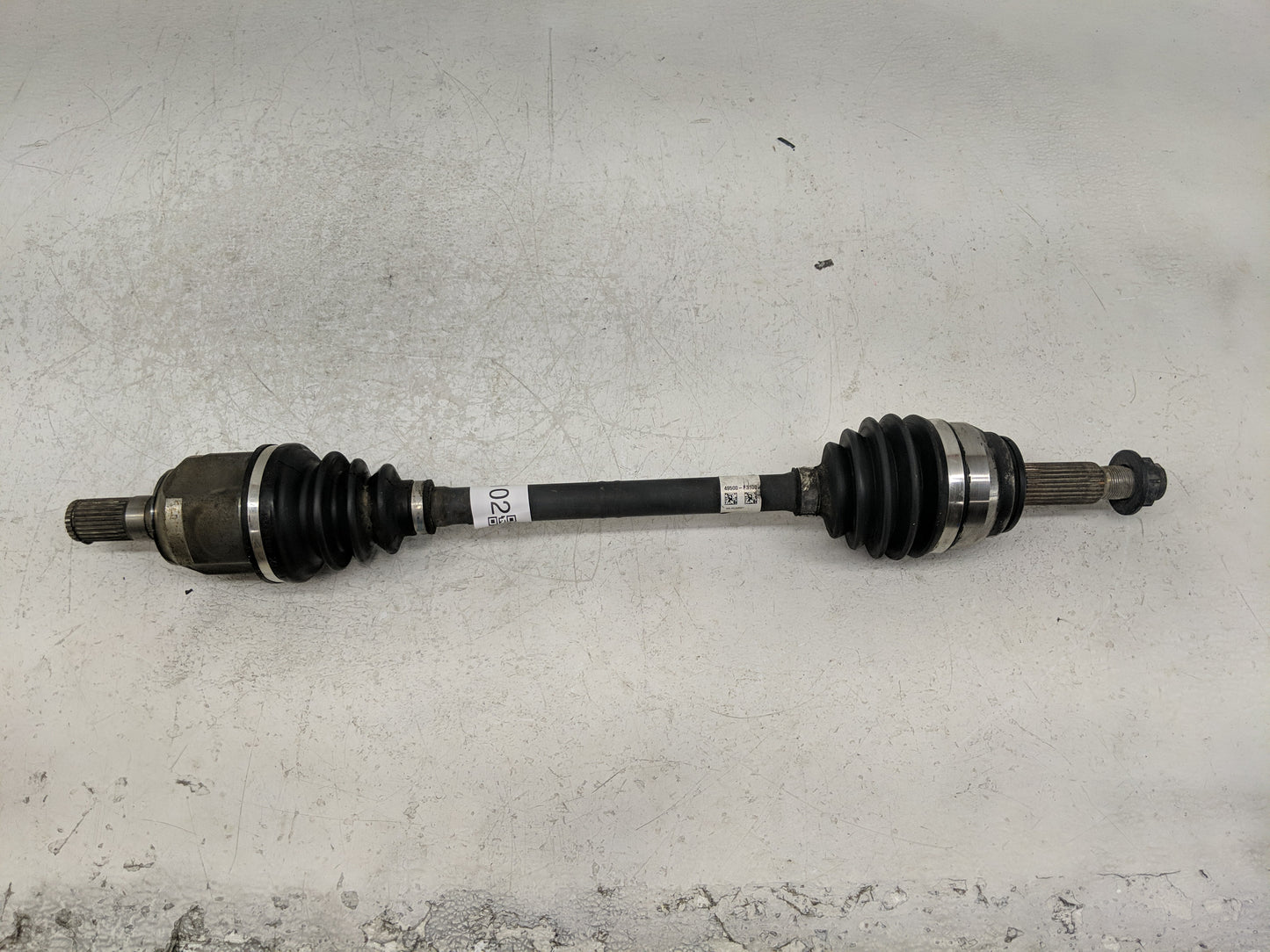 2014-2016 Hyundai Elantra Axle Shaft Front Driver Cv C/v - Oemusedautoparts1.com